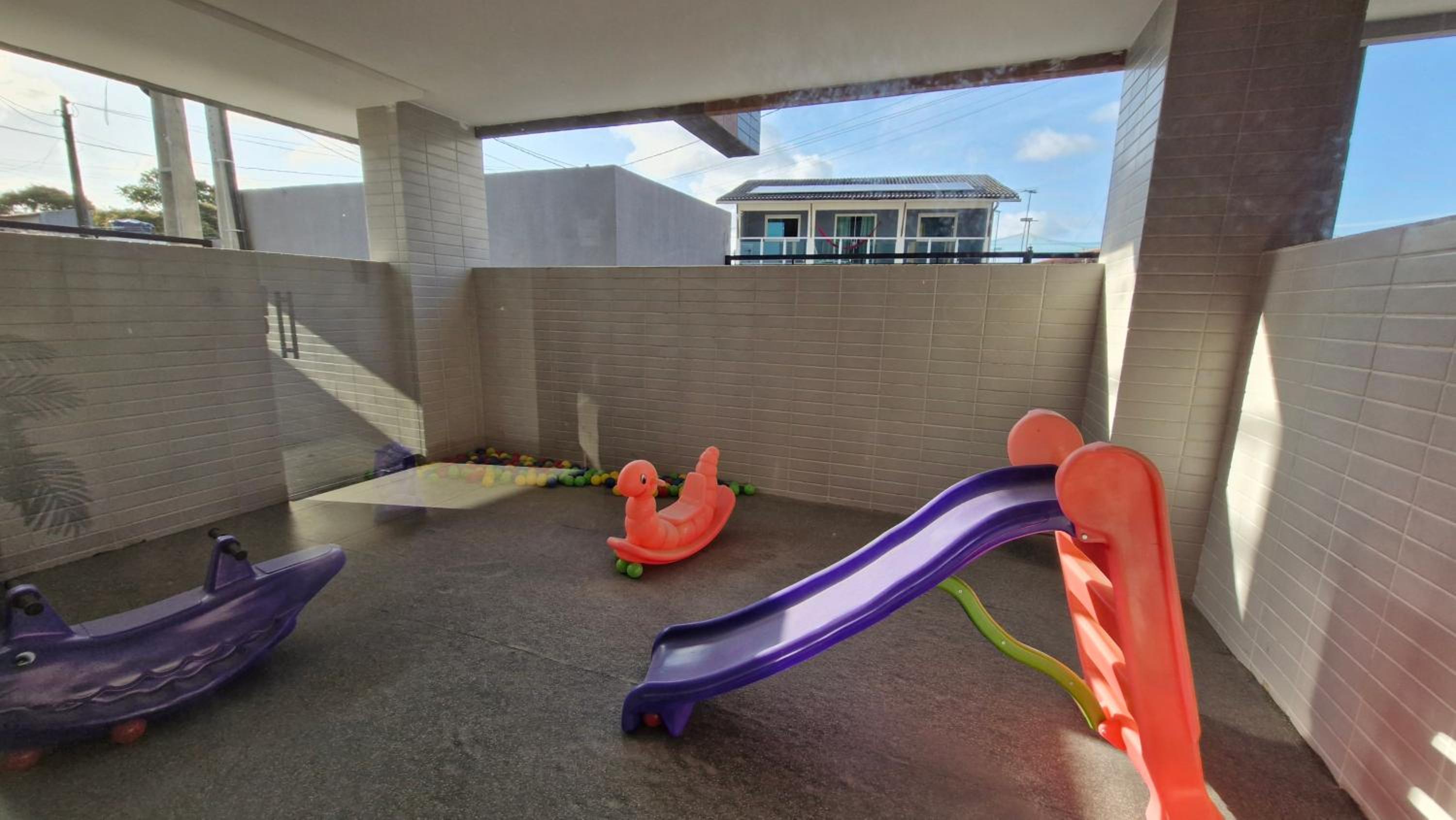 Flat Belo Mar - apto novo com varanda e vista mar