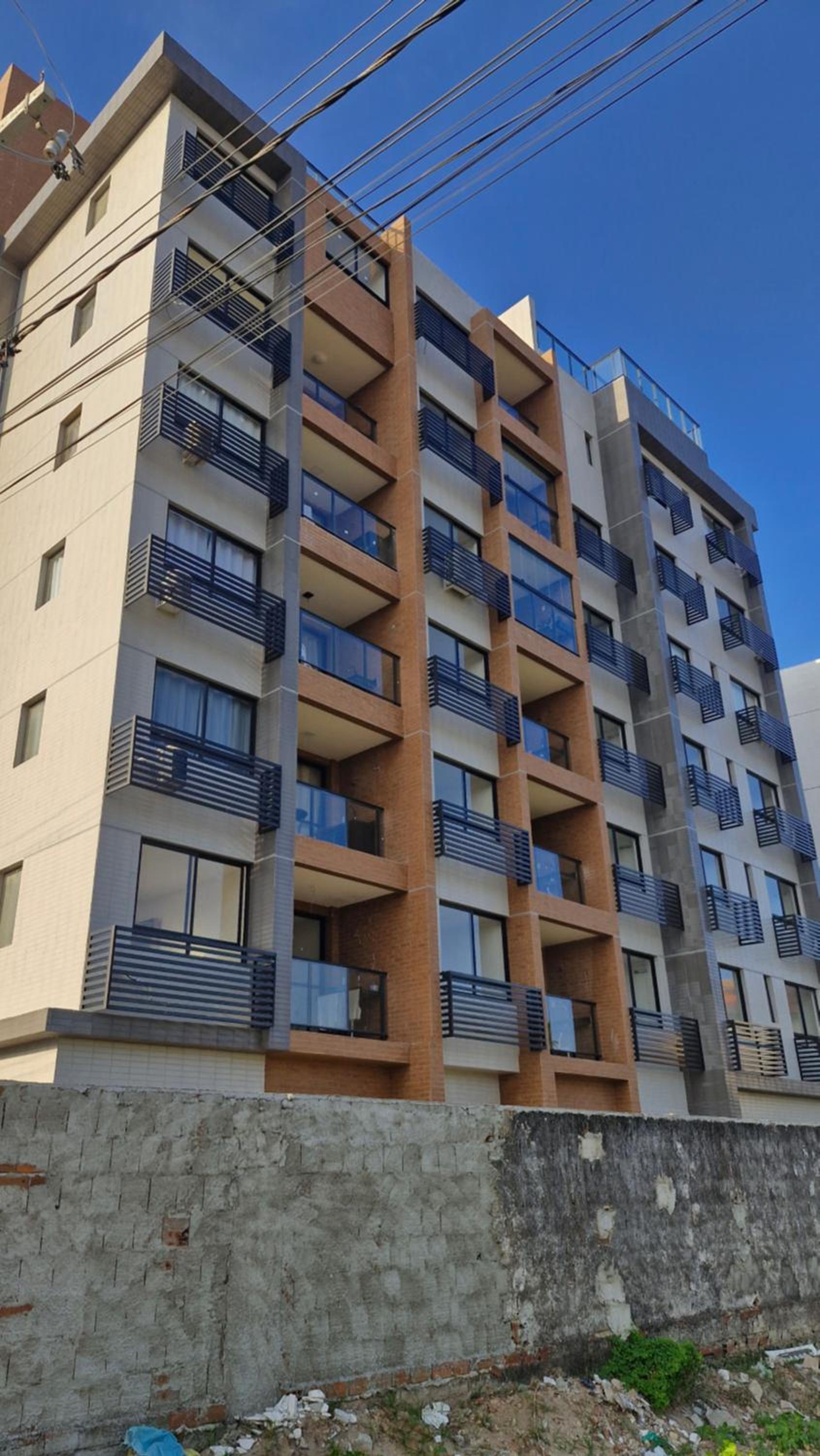 Flat Belo Mar - apto novo com varanda e vista mar