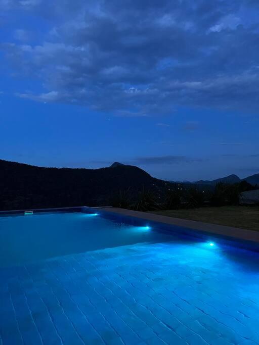 Casa 02 Monte Boa Vista - Casa de 4 Suítes com Vista Deslumbrante