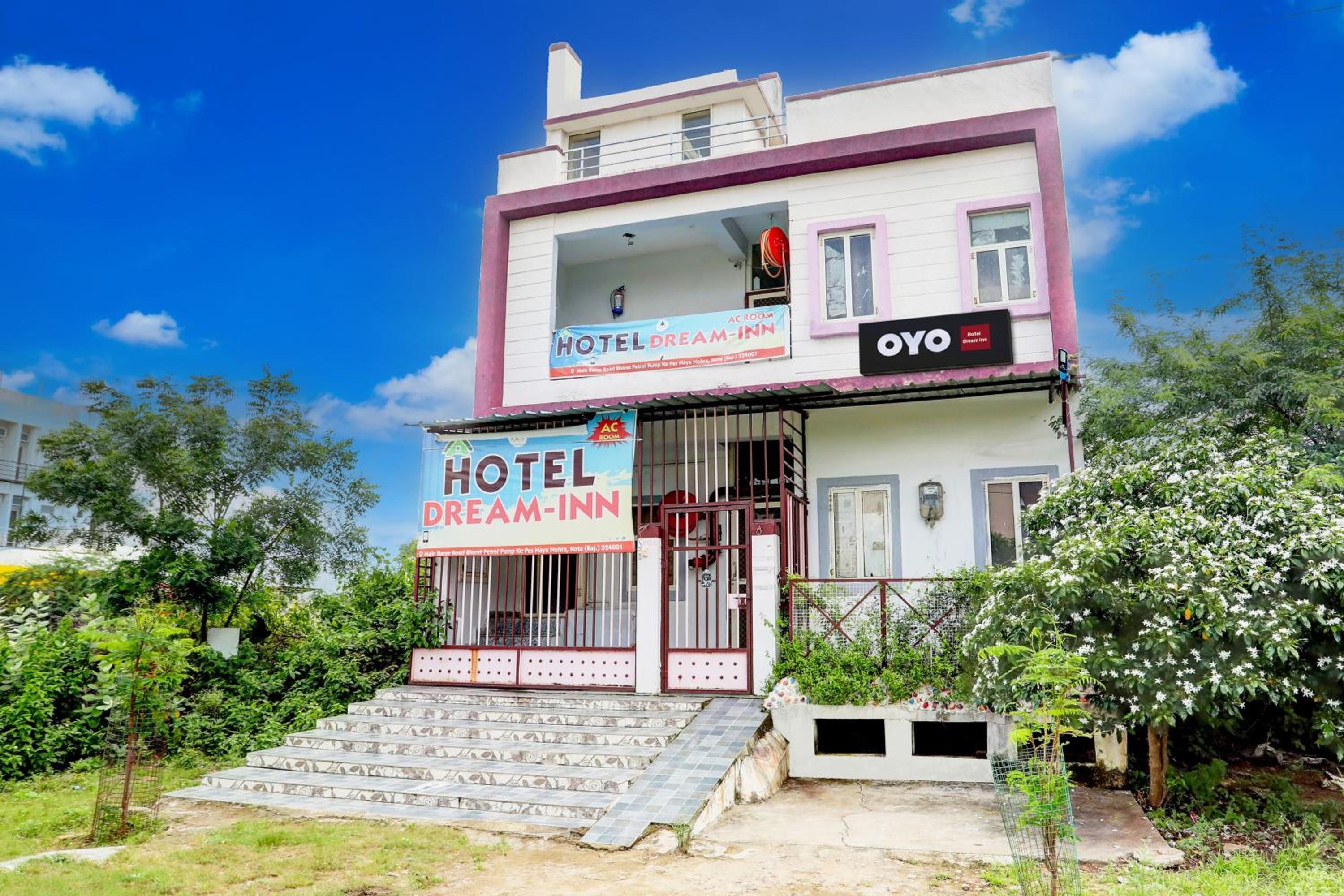 Hotel O Dream Inn view 2