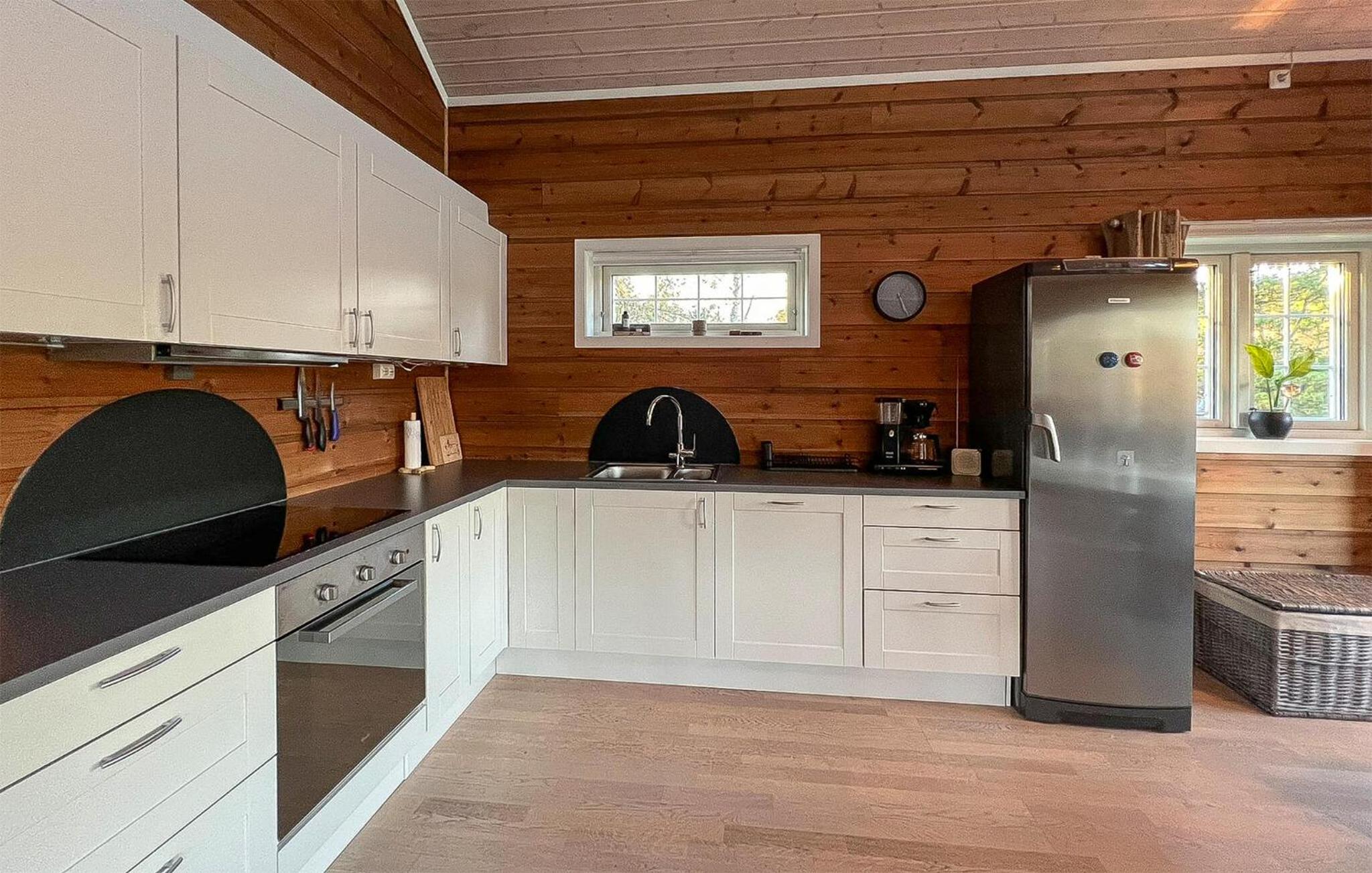 4 Bedroom Beautiful Home In Lyngdal view 5