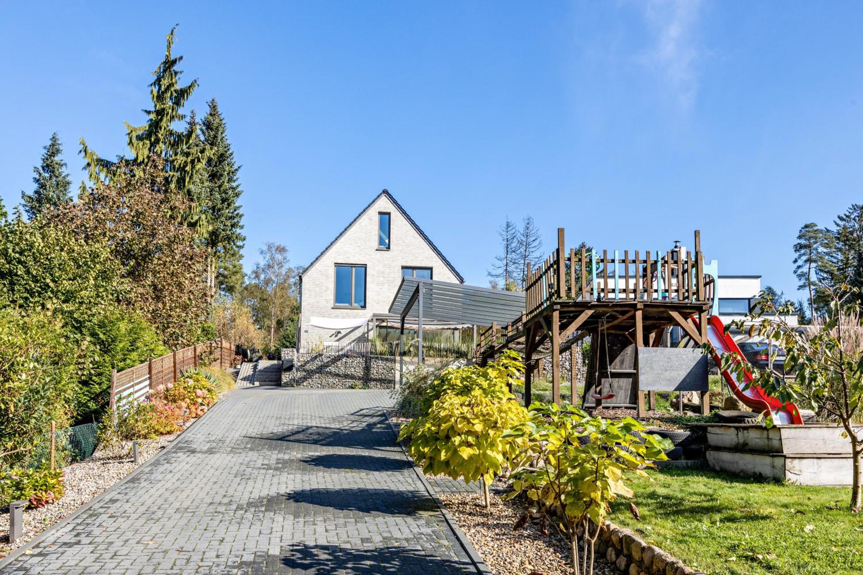 Architektenhaus mit Pool am Wald - Property Image 28