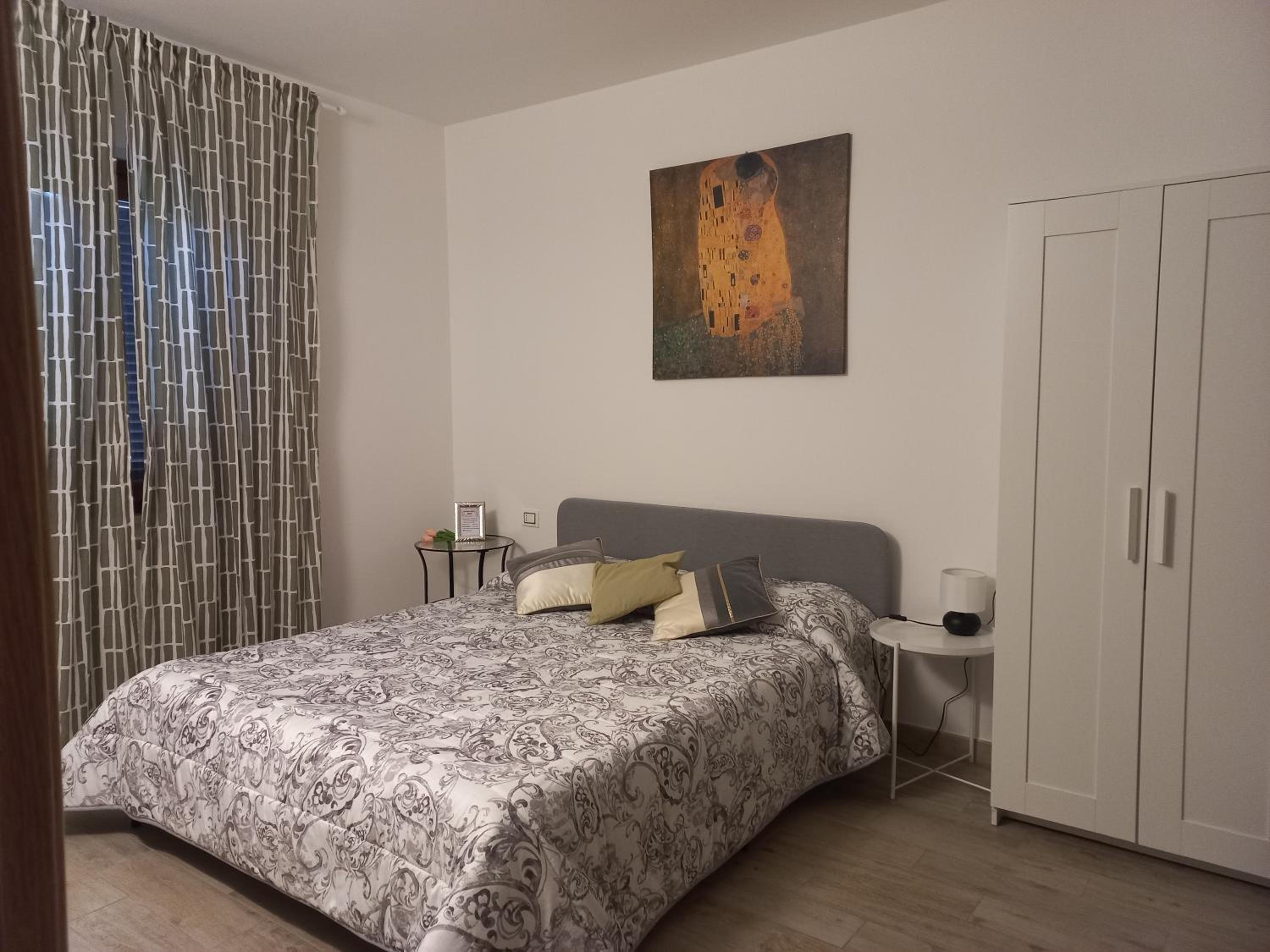 Rose House Rent Osimo view 2