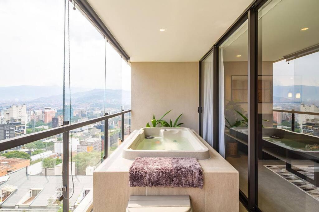 Elegante suite Poblado wake915