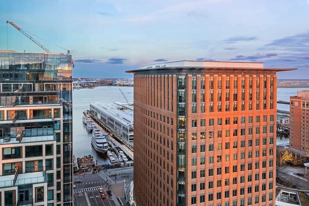 High-end 2BR 2BA unit in Seaport