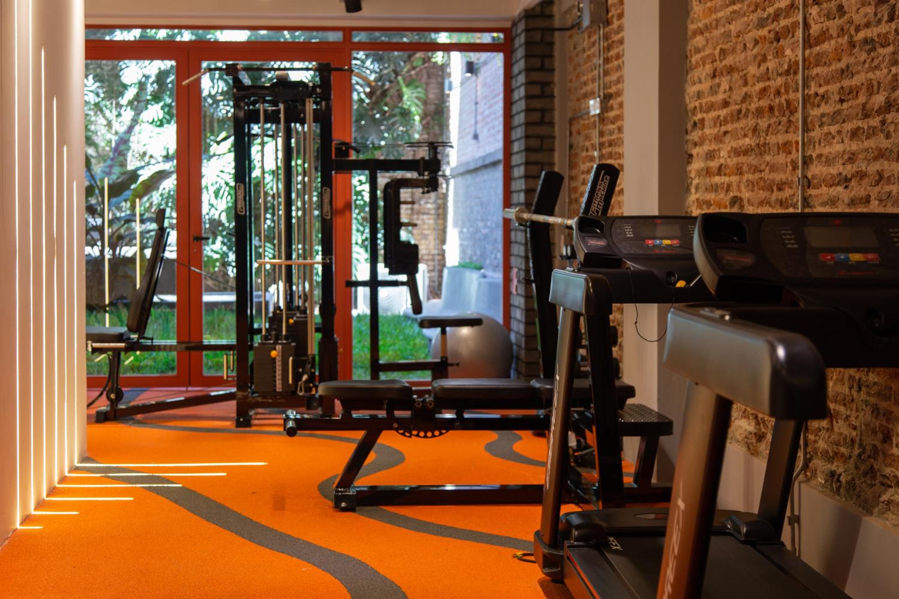 Hevea Elegant Studio