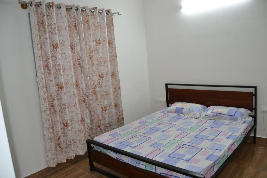 2 BHK home with Wonderful view, 15 min to airport view 4