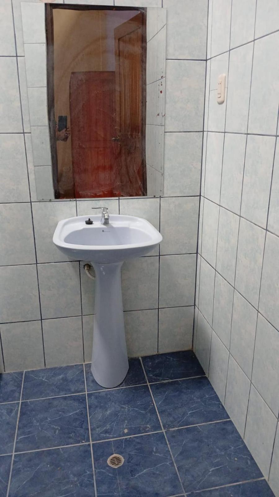 Photo 33