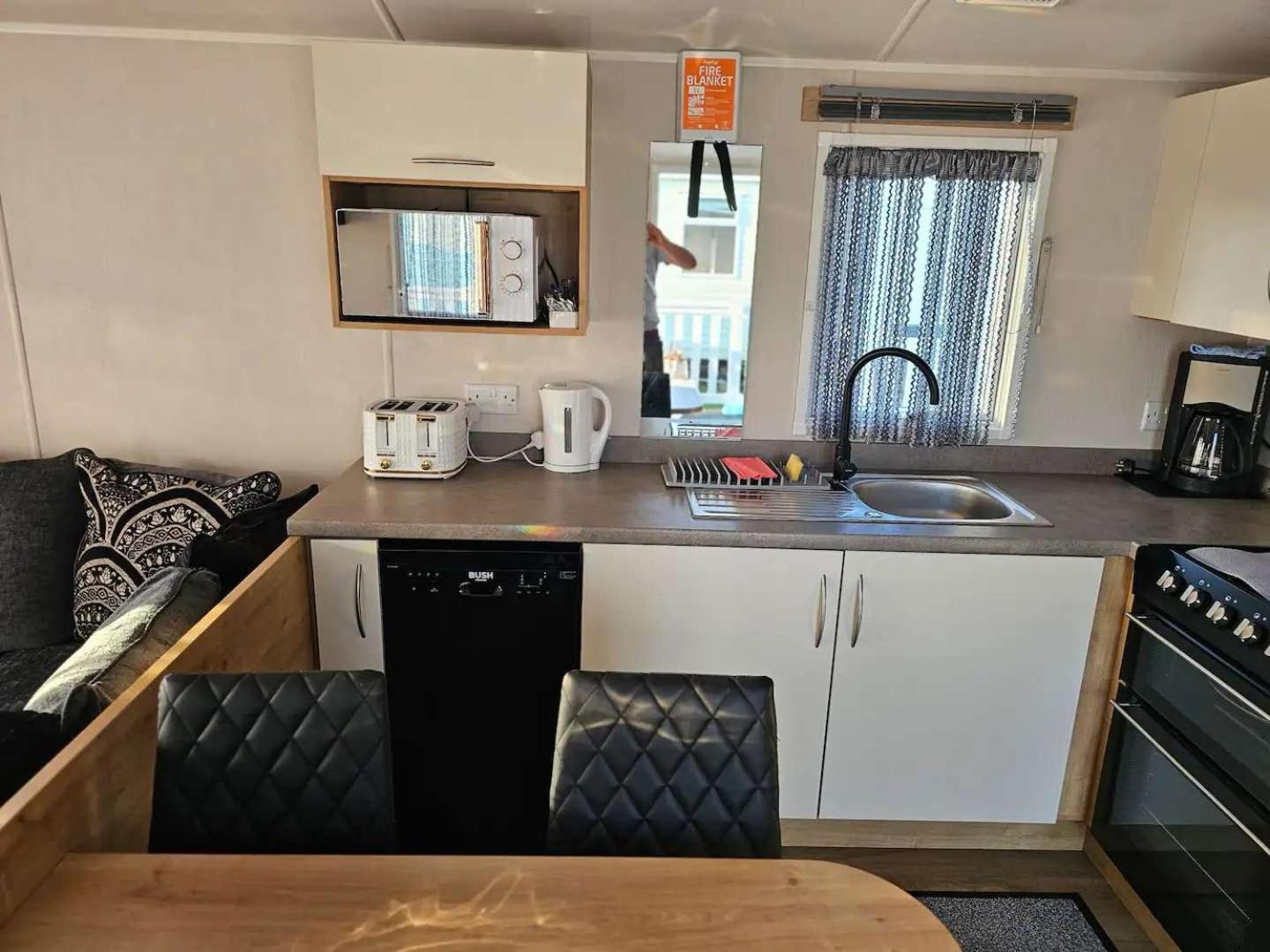 Luxury Chichester caravan Seaside Retreat