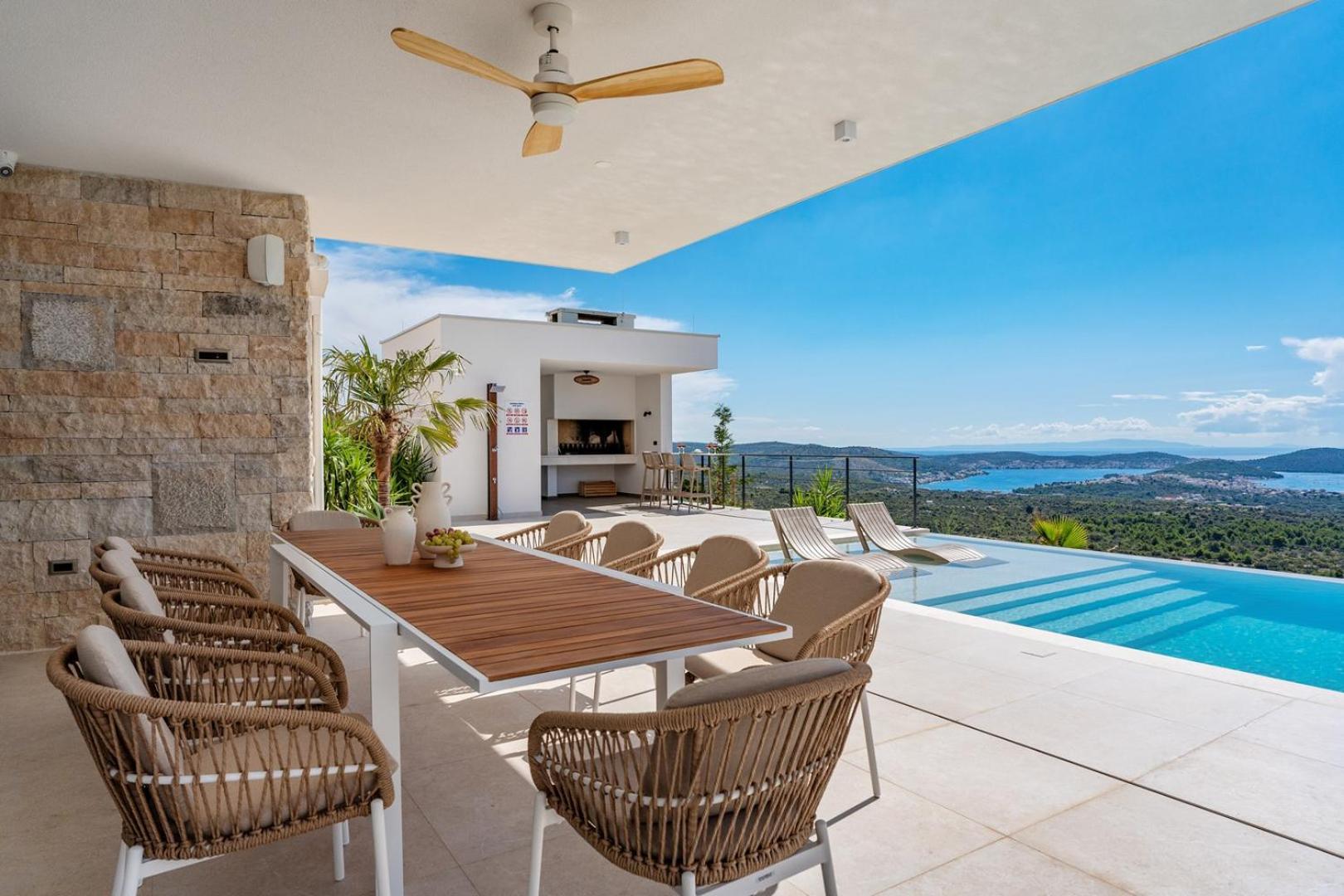 Luxury, seaview Villa Grandeca photo 4