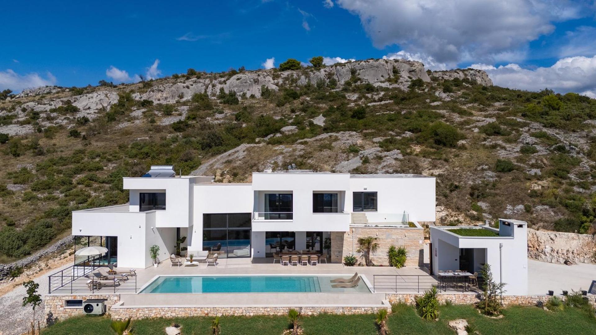 Luxury, seaview Villa Grandeca