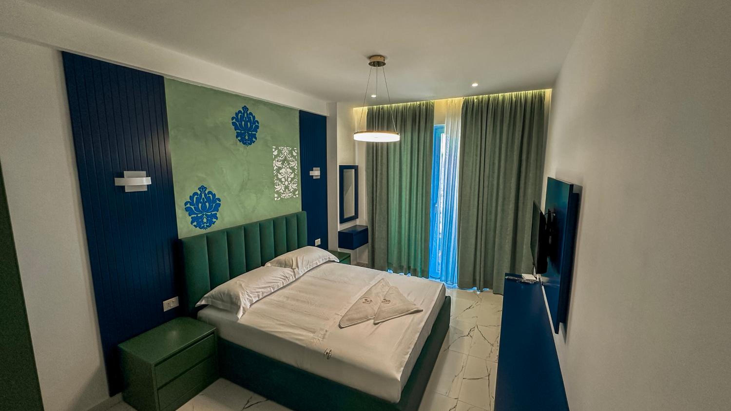 EKAM Sun Apartments