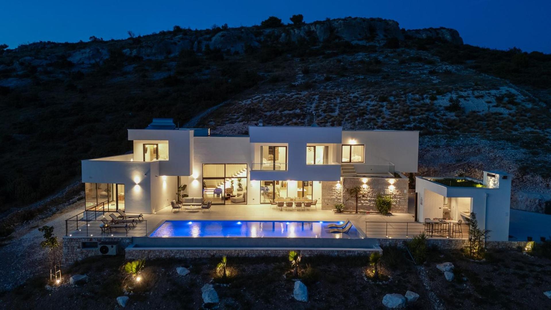 Luxury, seaview Villa Grandeca