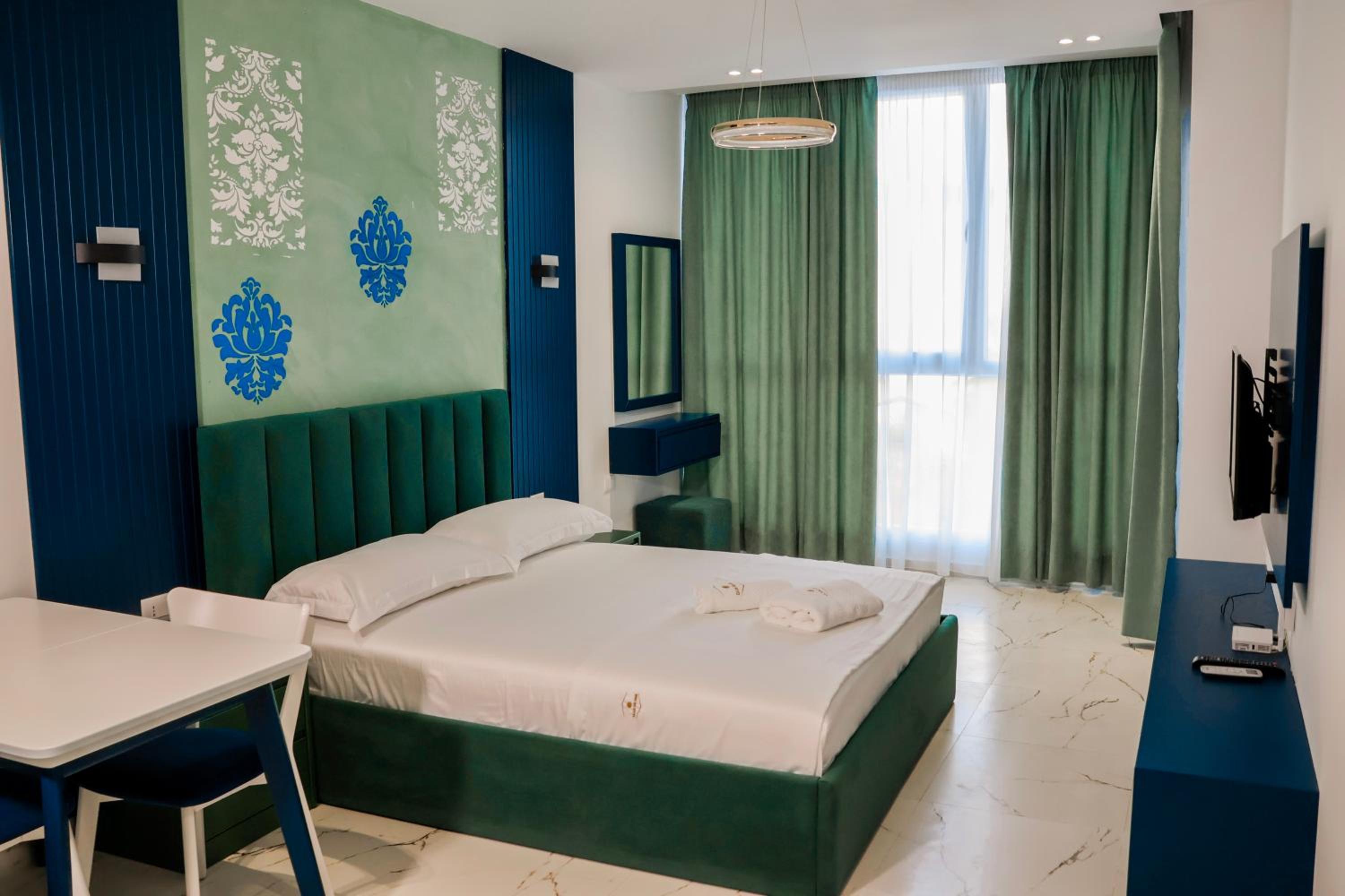EKAM Sun Apartments