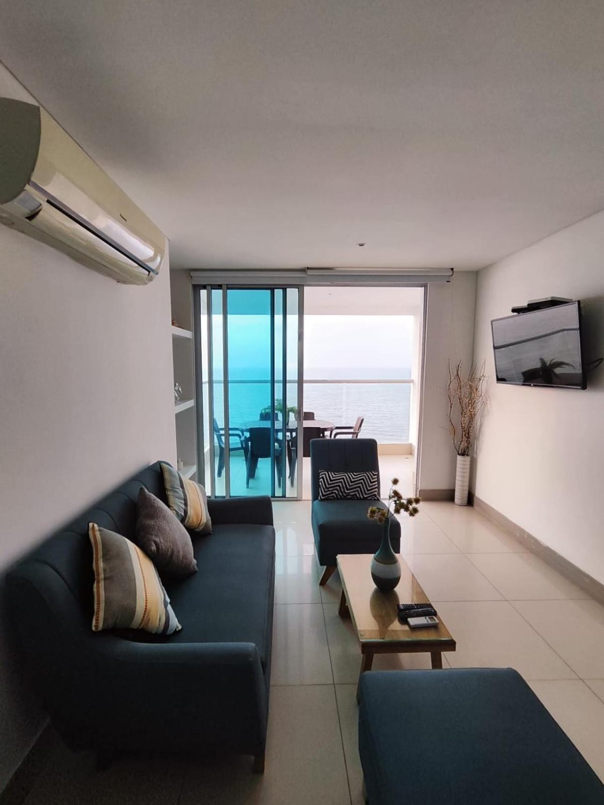 Palmetto Beach con buena vista al mar Cartagena