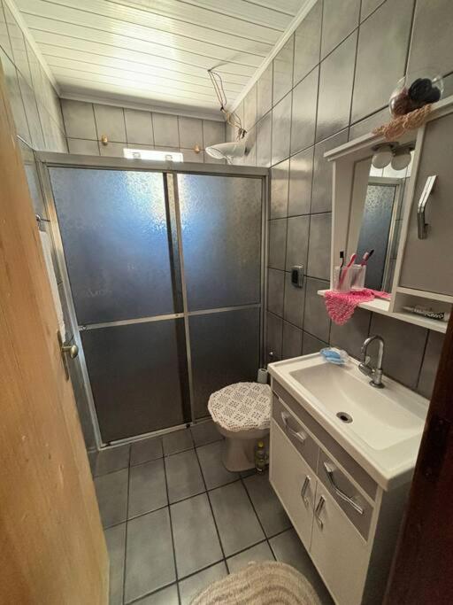 Área de lazer com piscina