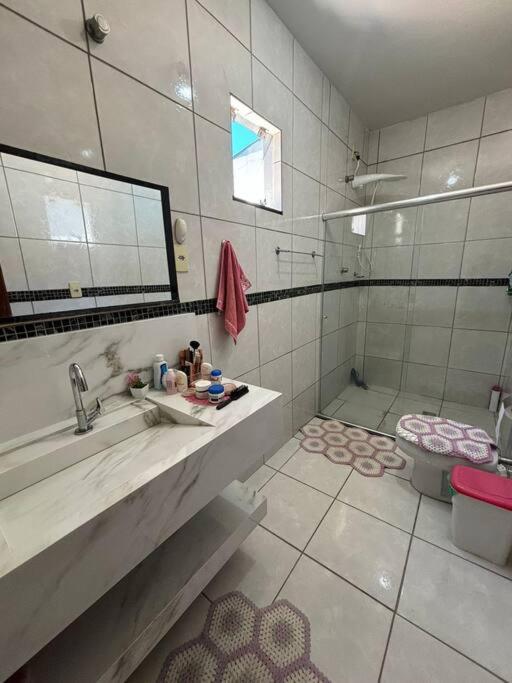 Área de lazer com piscina