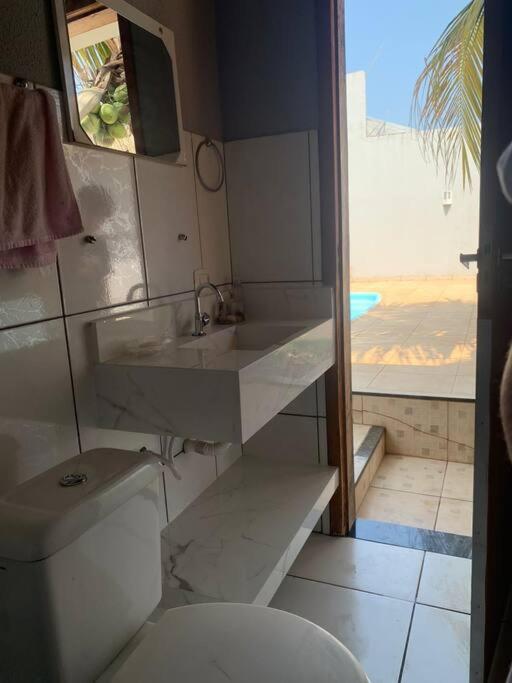 Área de lazer com piscina