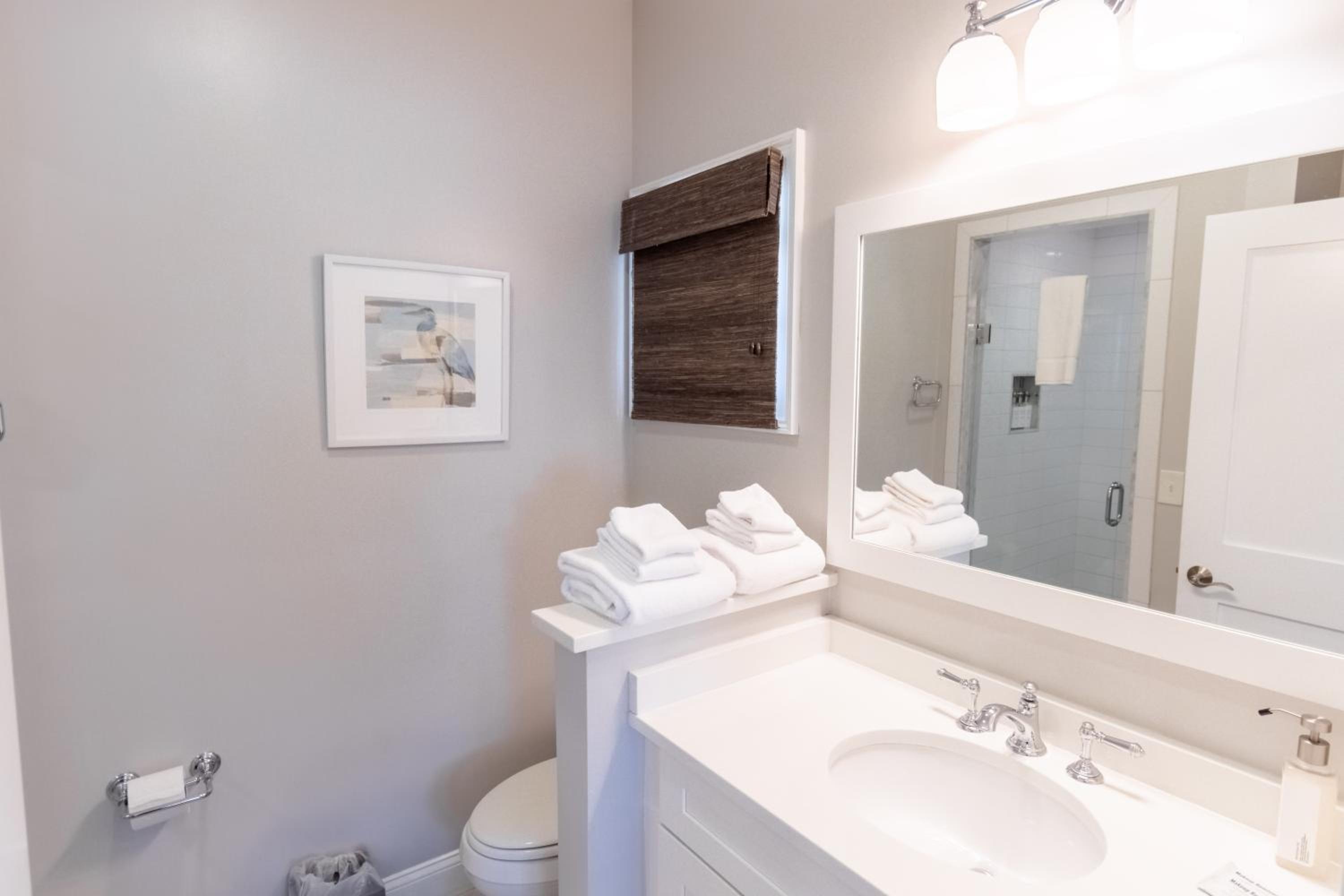 The Newport Lofts - 595 Thames Street