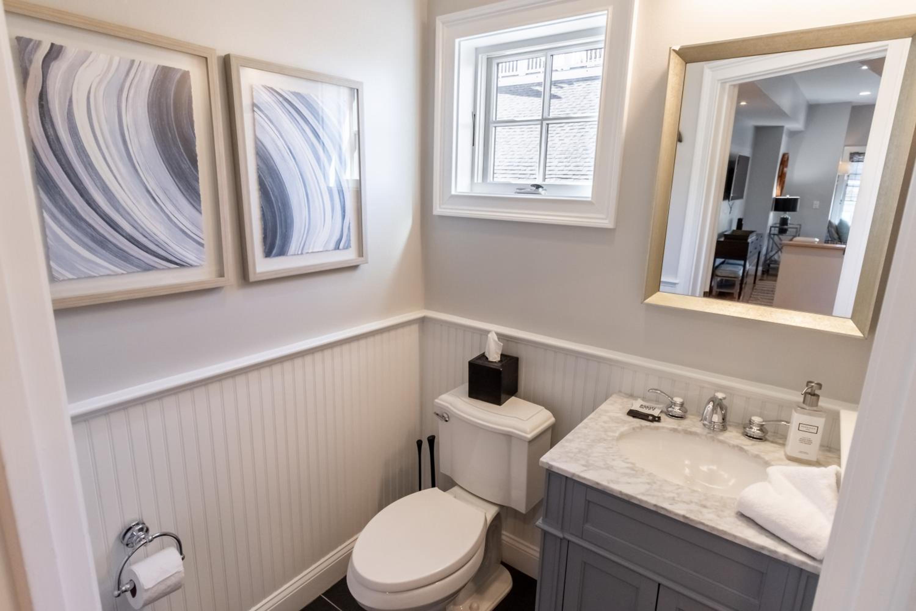 The Newport Lofts - 595 Thames Street