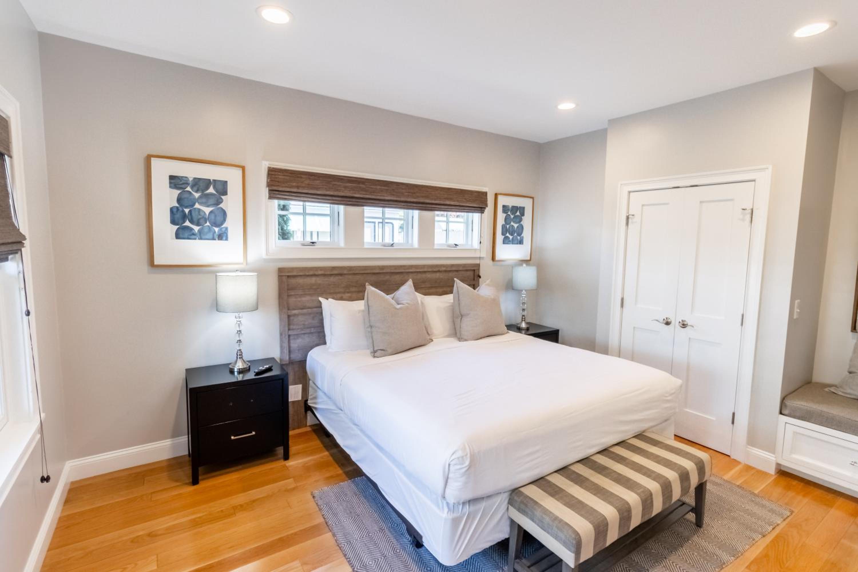 The Newport Lofts - 595 Thames Street