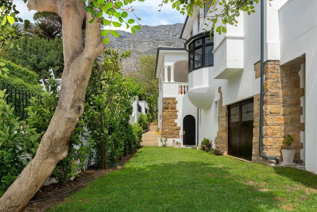 Table Mountain Manor