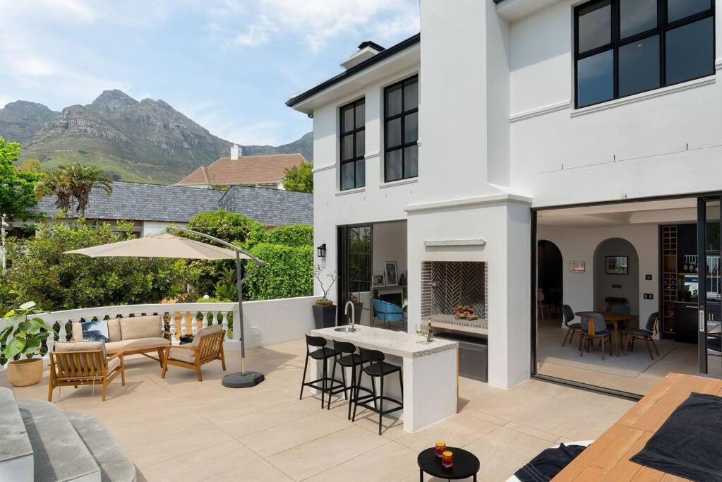 Table Mountain Manor