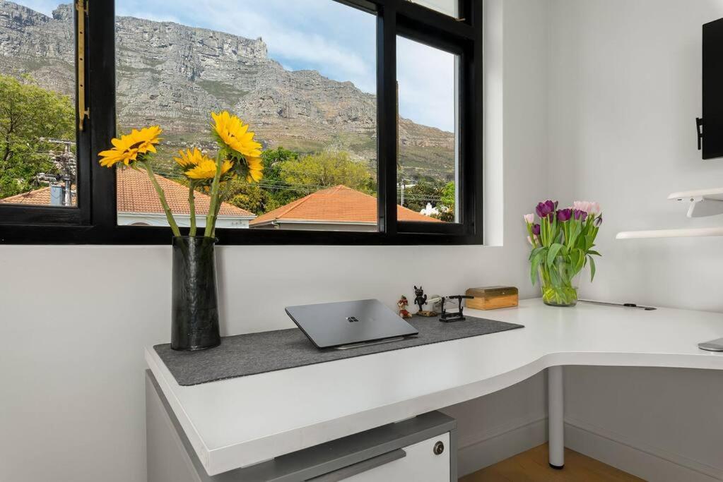 Table Mountain Manor