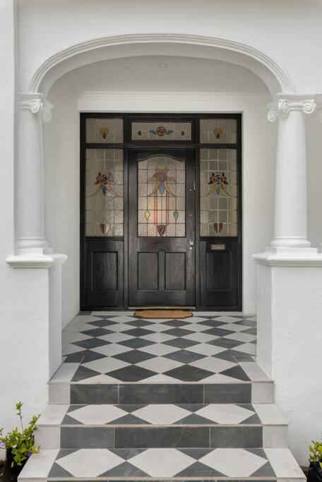 Table Mountain Manor