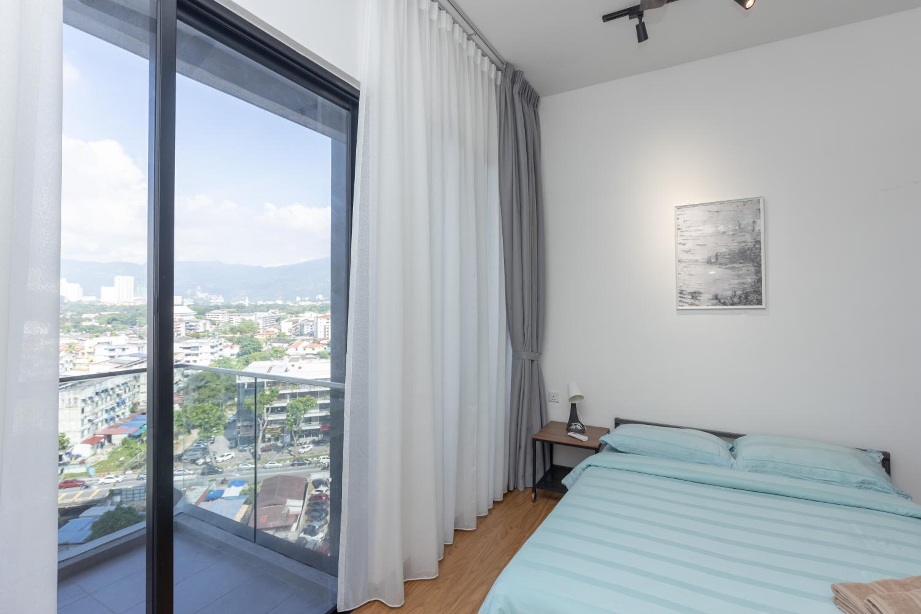 Beacon Executive Suite by MAY photo 4