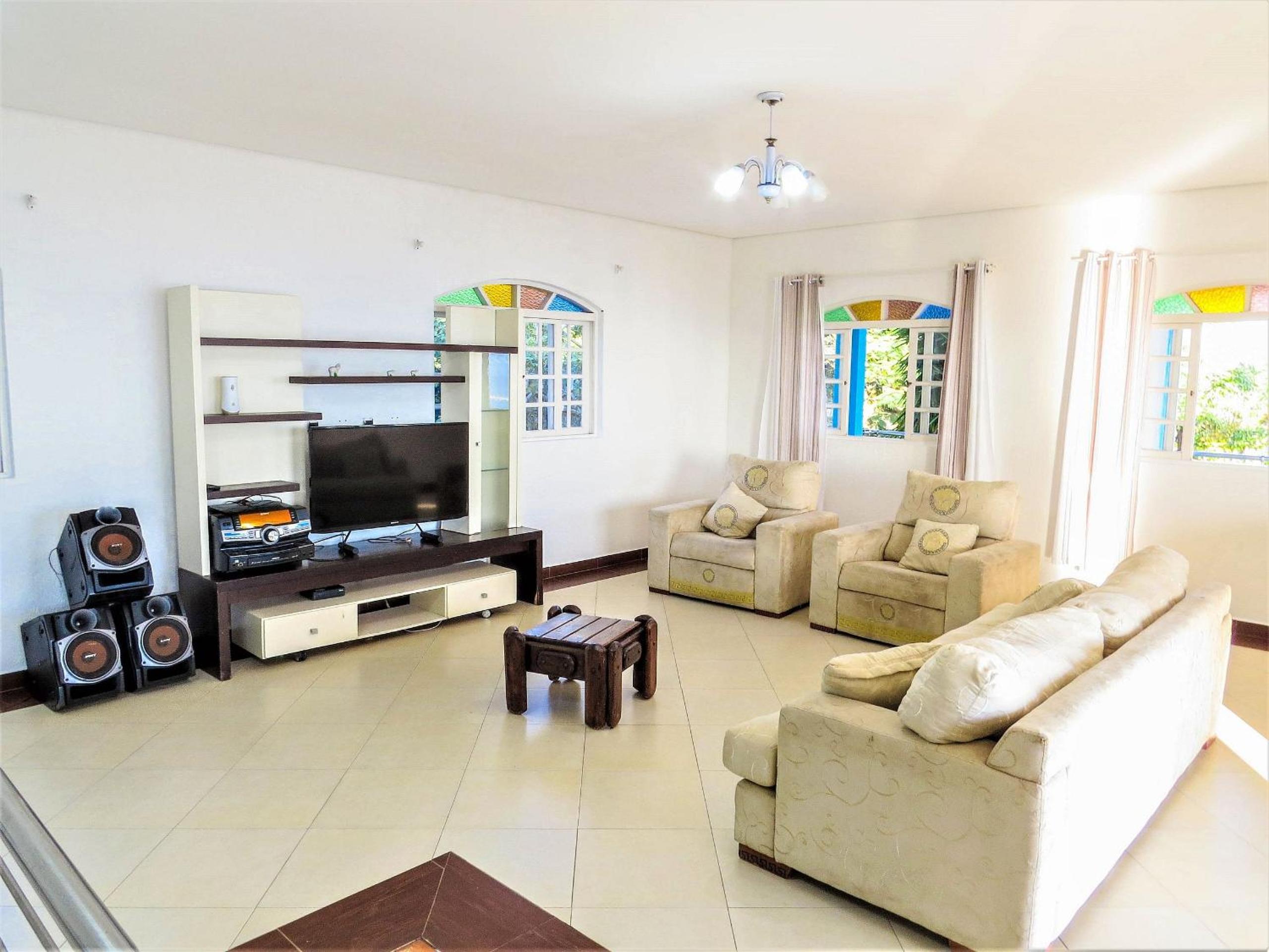 Casa costeira com vista e área gourmet no Borrifos