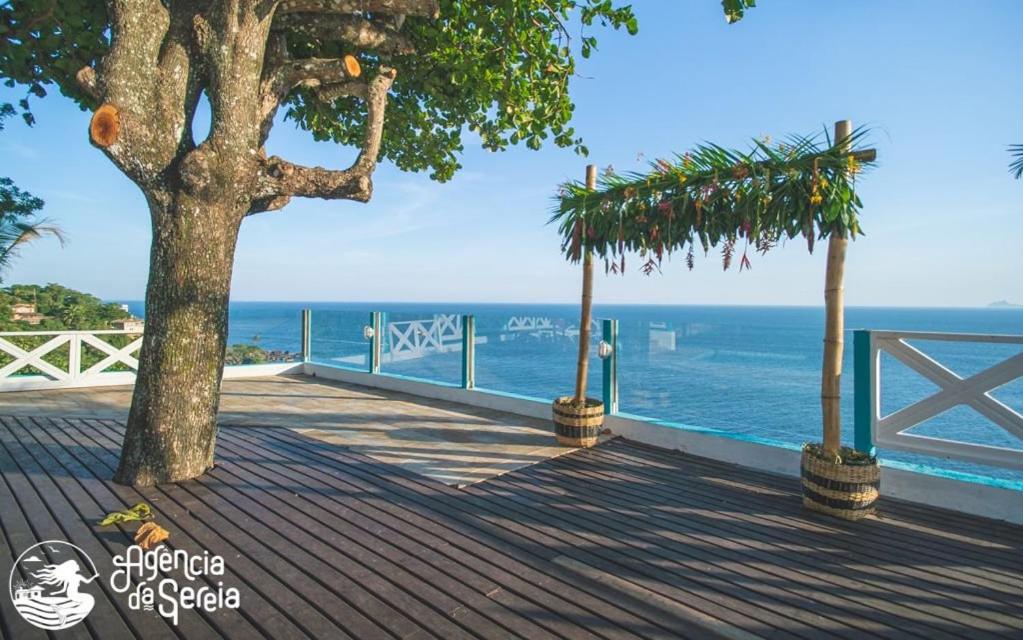 Casa costeira com vista e área gourmet no Borrifos
