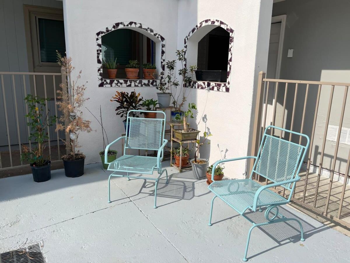 North Gates of LSU 2 bedroom w&d pool