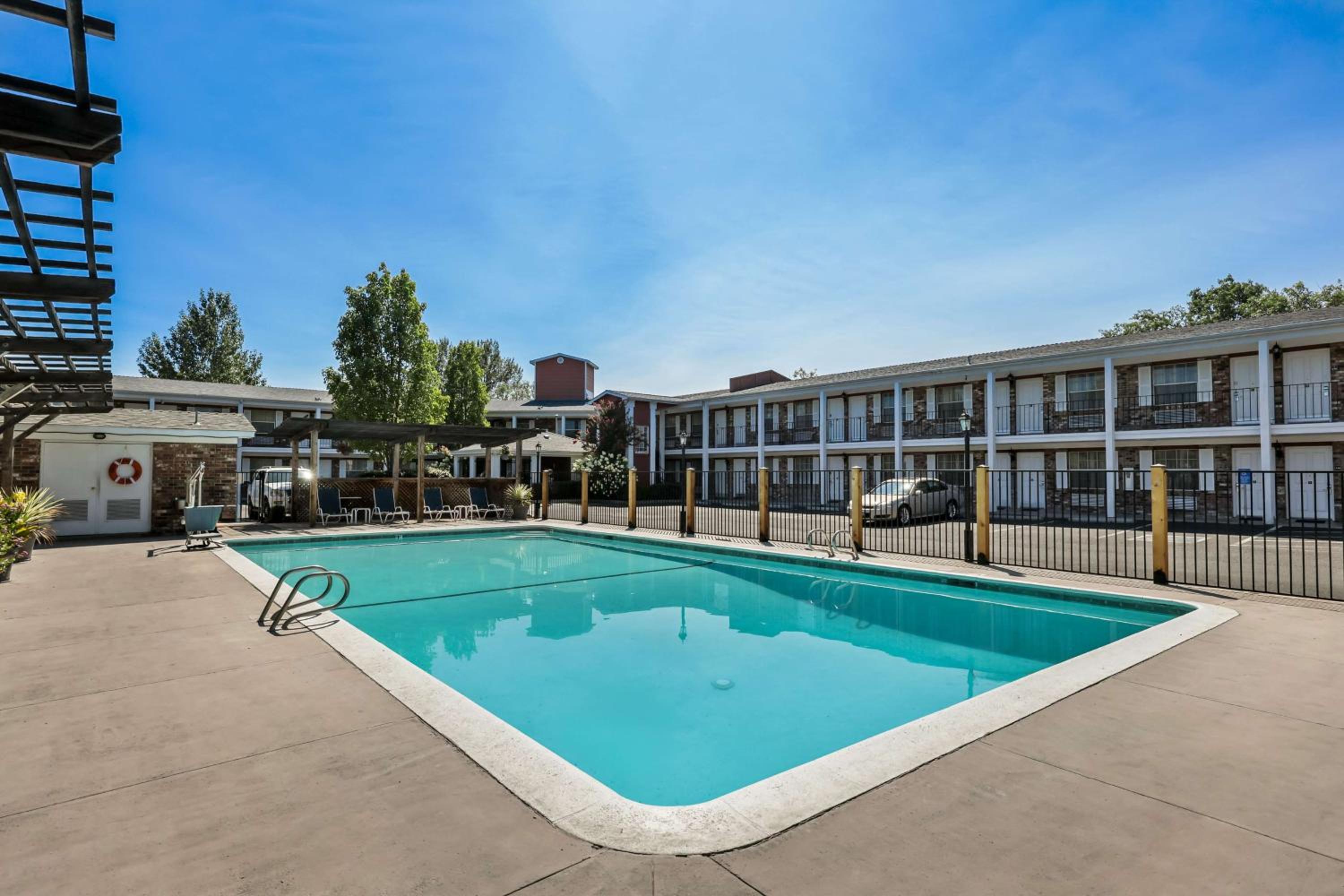 Medford Vacations - Best Western Horizon Inn - Property Image 14