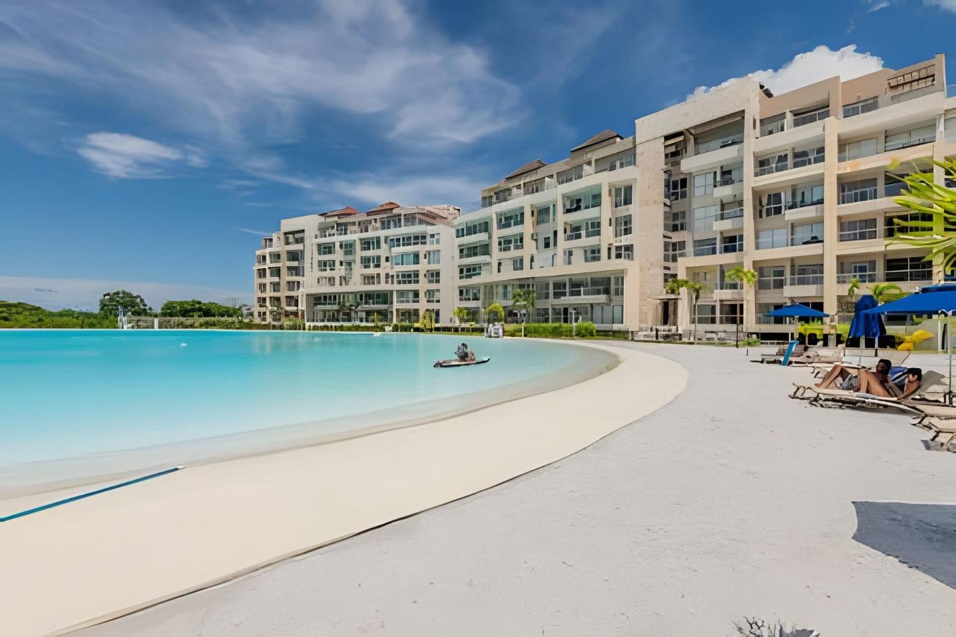 Luxurious Brand New/ Oasis Laguna Cristalina 2BR