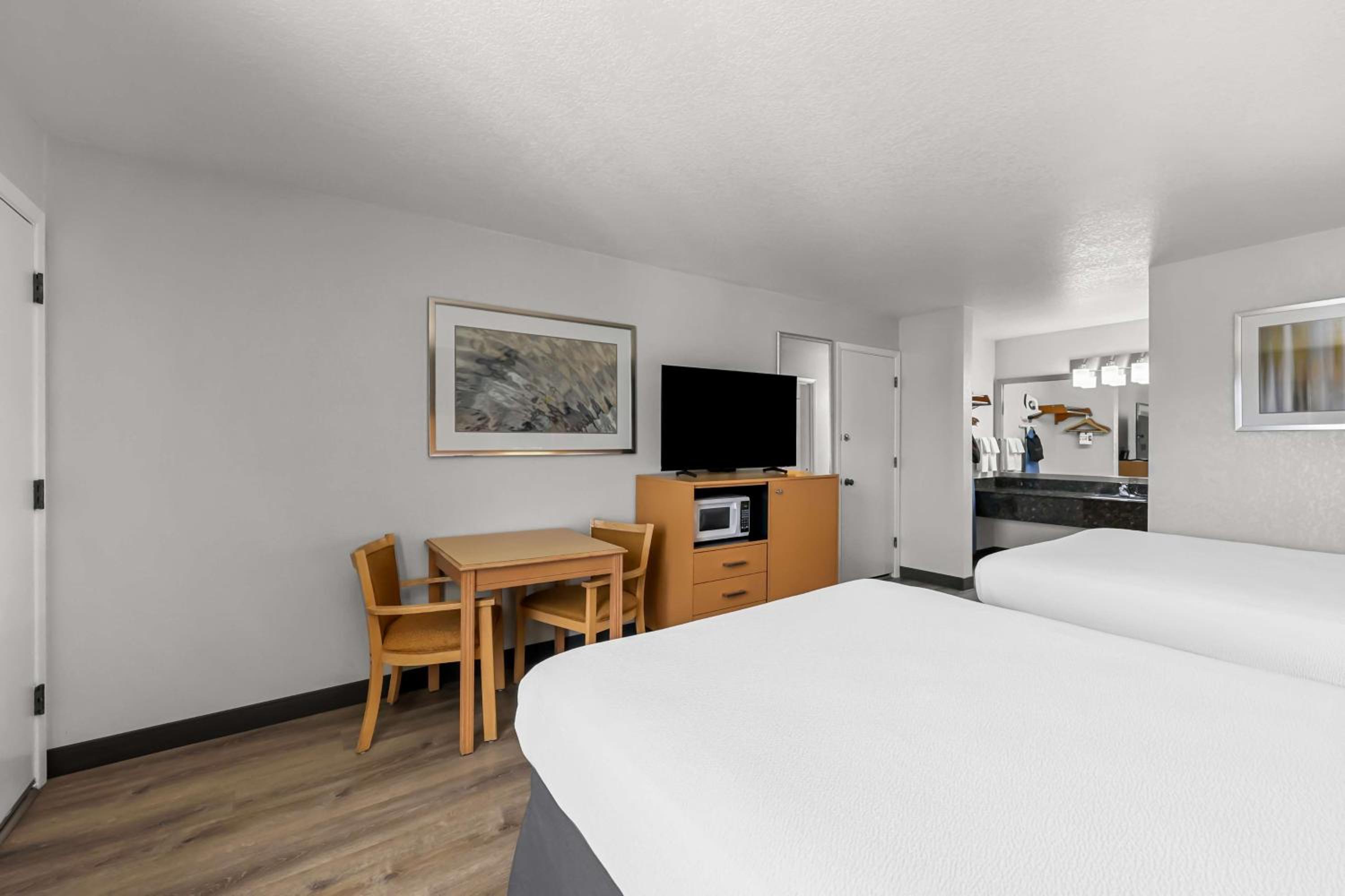 Medford Vacations - Best Western Horizon Inn - Property Image 9