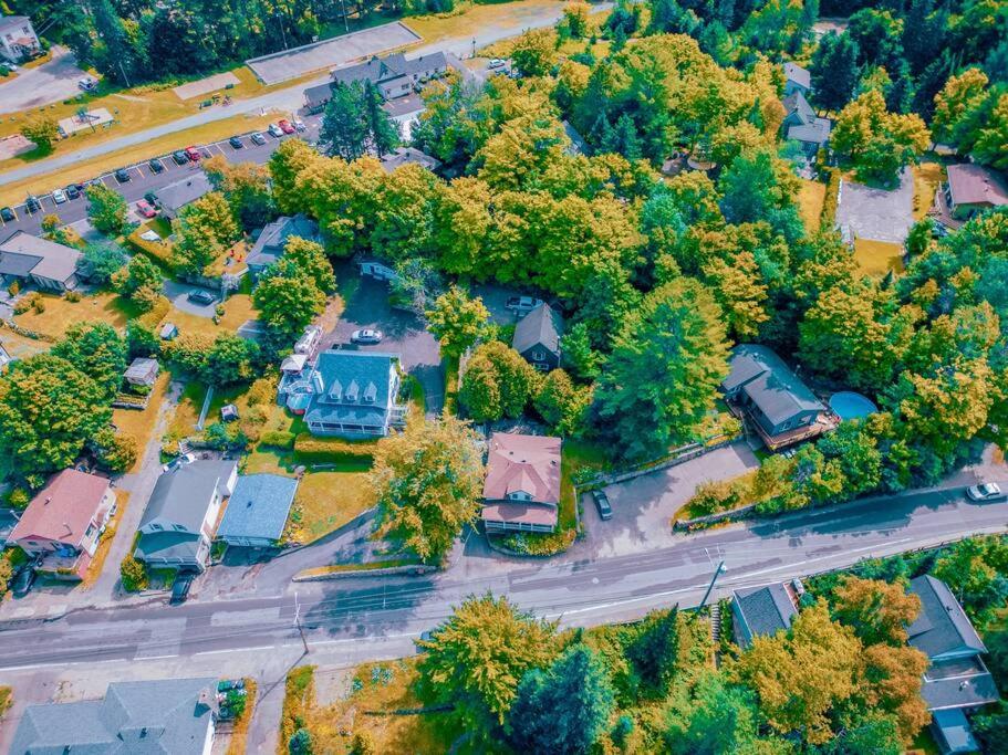 Les chalets du village