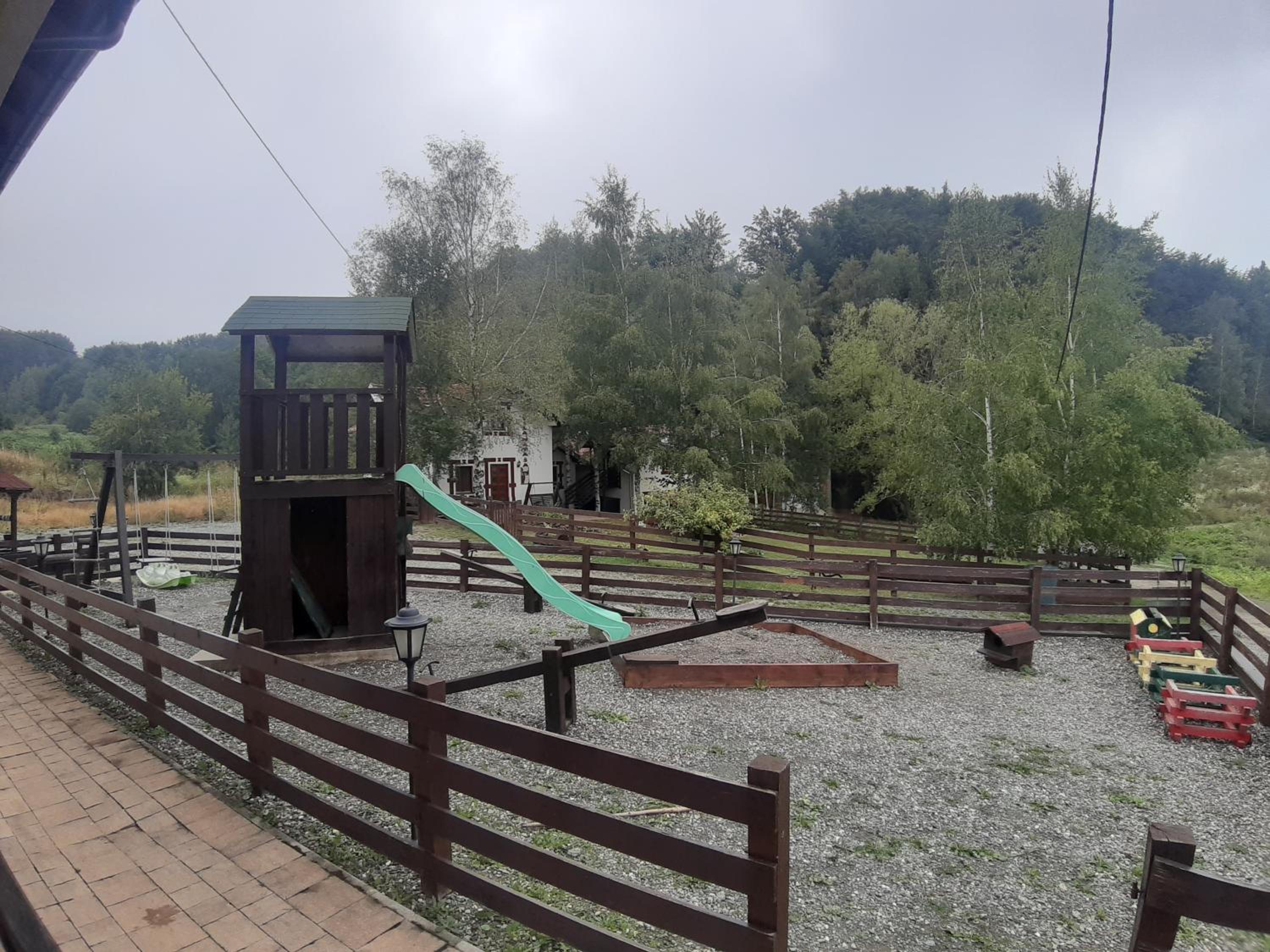 Photo 18