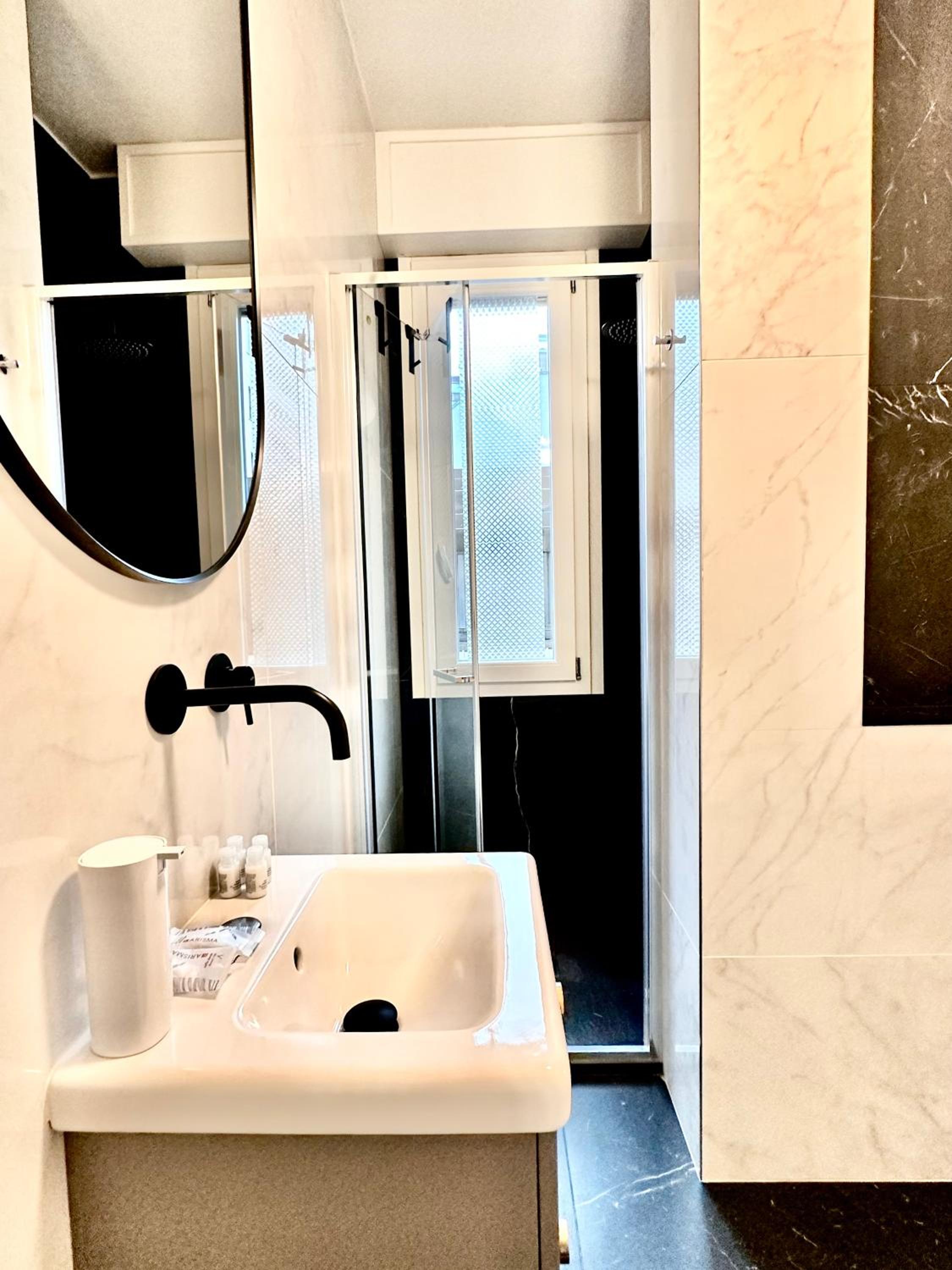Casa Angelo Design Flat - Central Milan, Porta Venezia, 3 metro stops Duomo