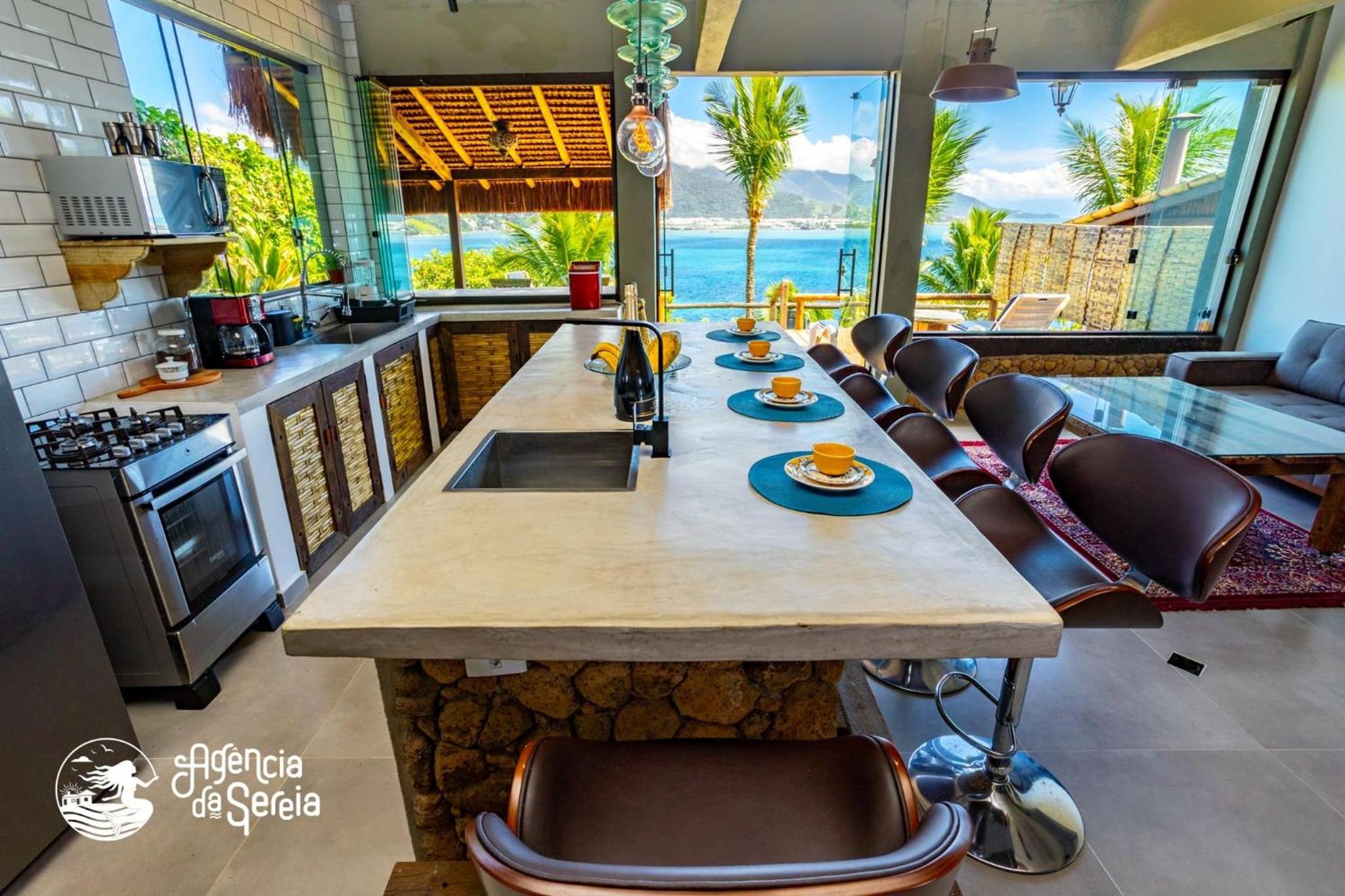 Casa em cond c/vista para Ilha das Cabras em Piúva