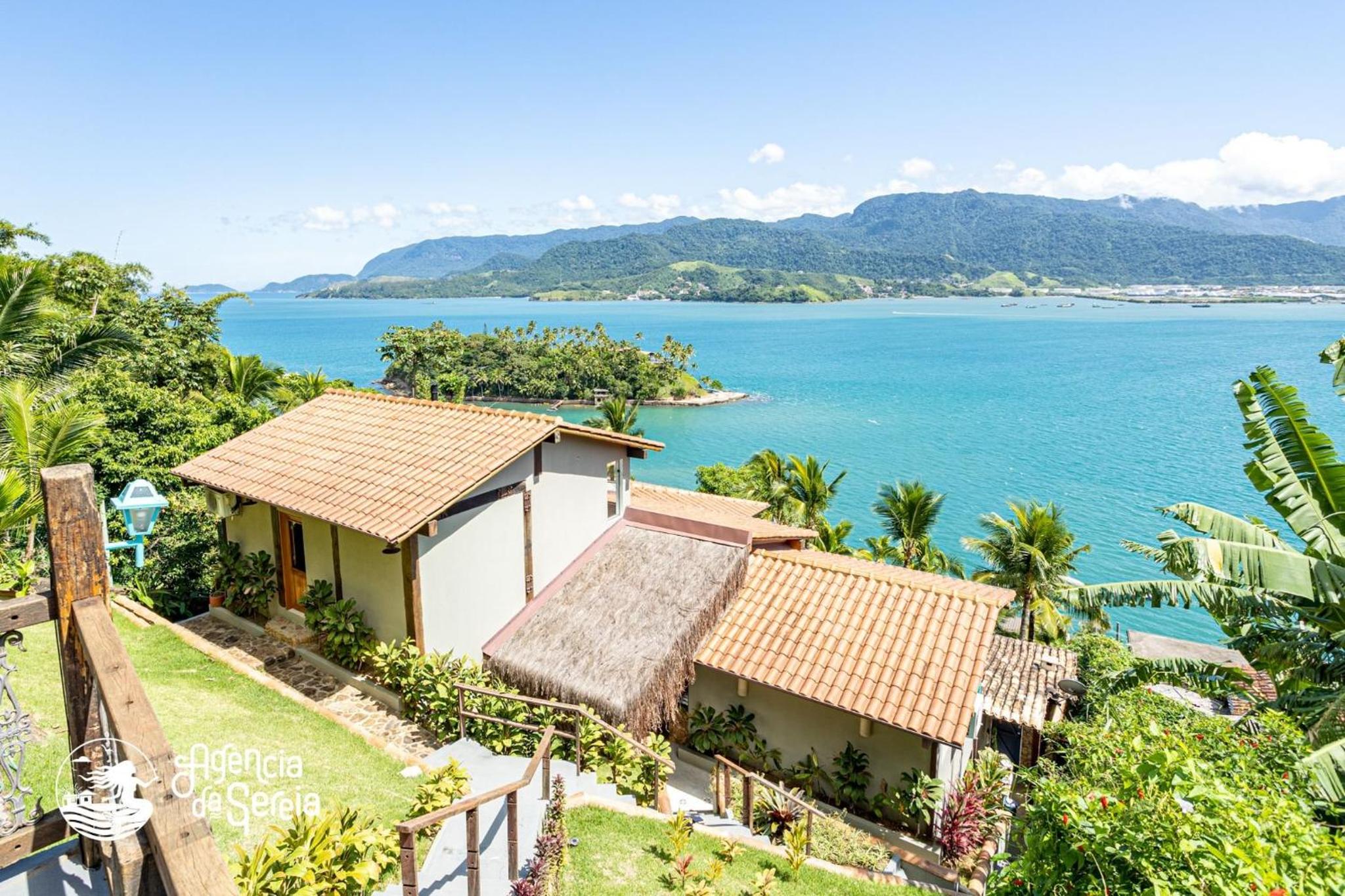 Casa em cond c/vista para Ilha das Cabras em Piúva