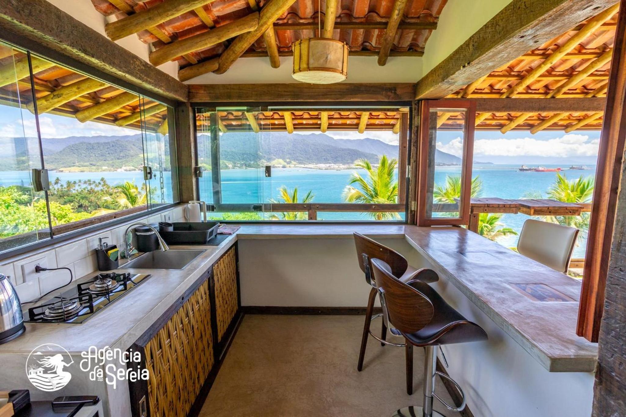 Casa em cond c/vista para Ilha das Cabras em Piúva
