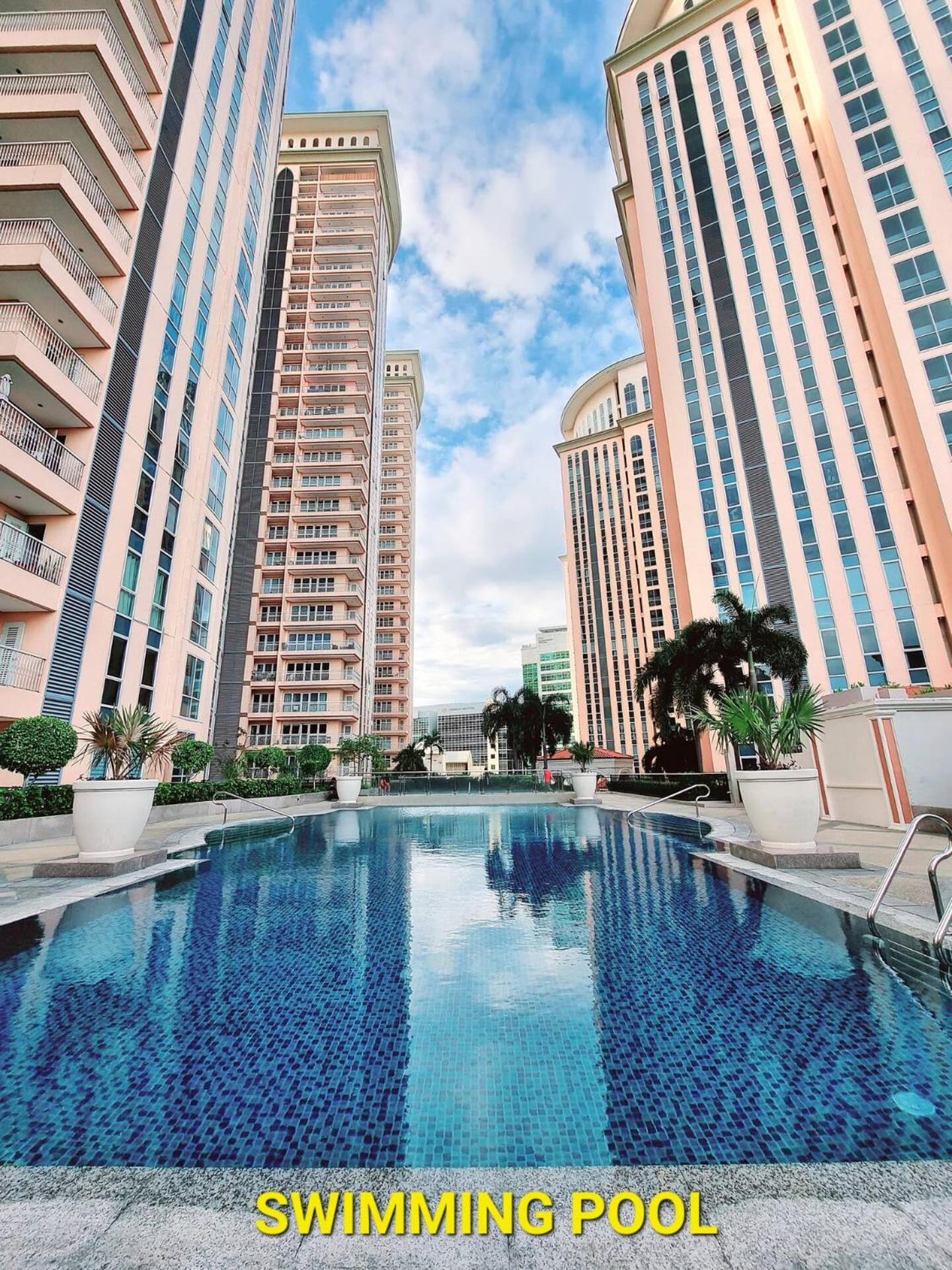 Stylish Bgc Condo Near Grand Canal #vlrtc18e view 5