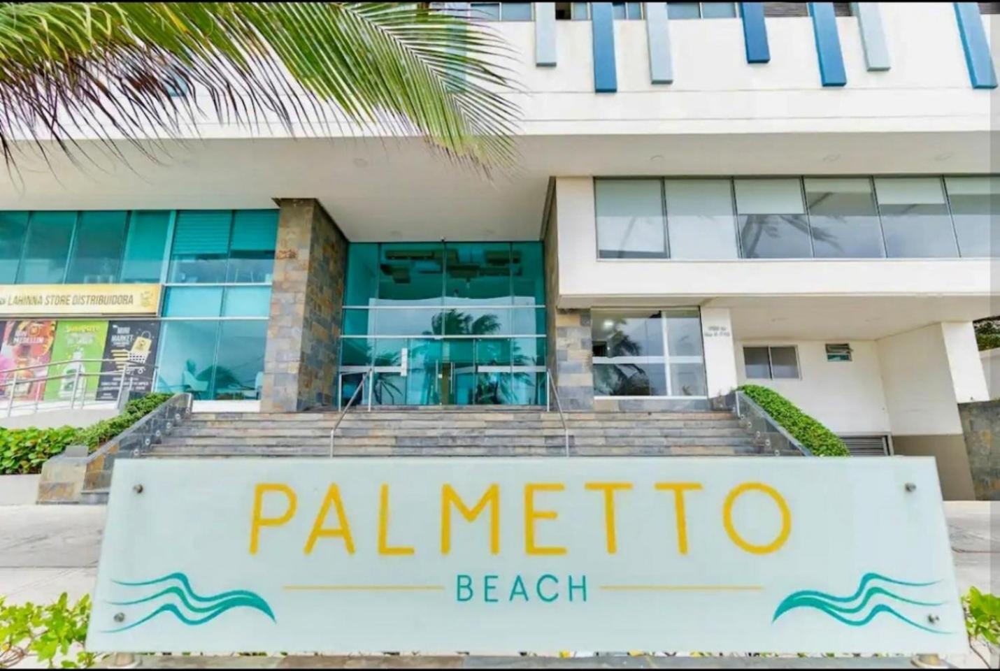 Palmetto Beach con buena vista al mar Cartagena