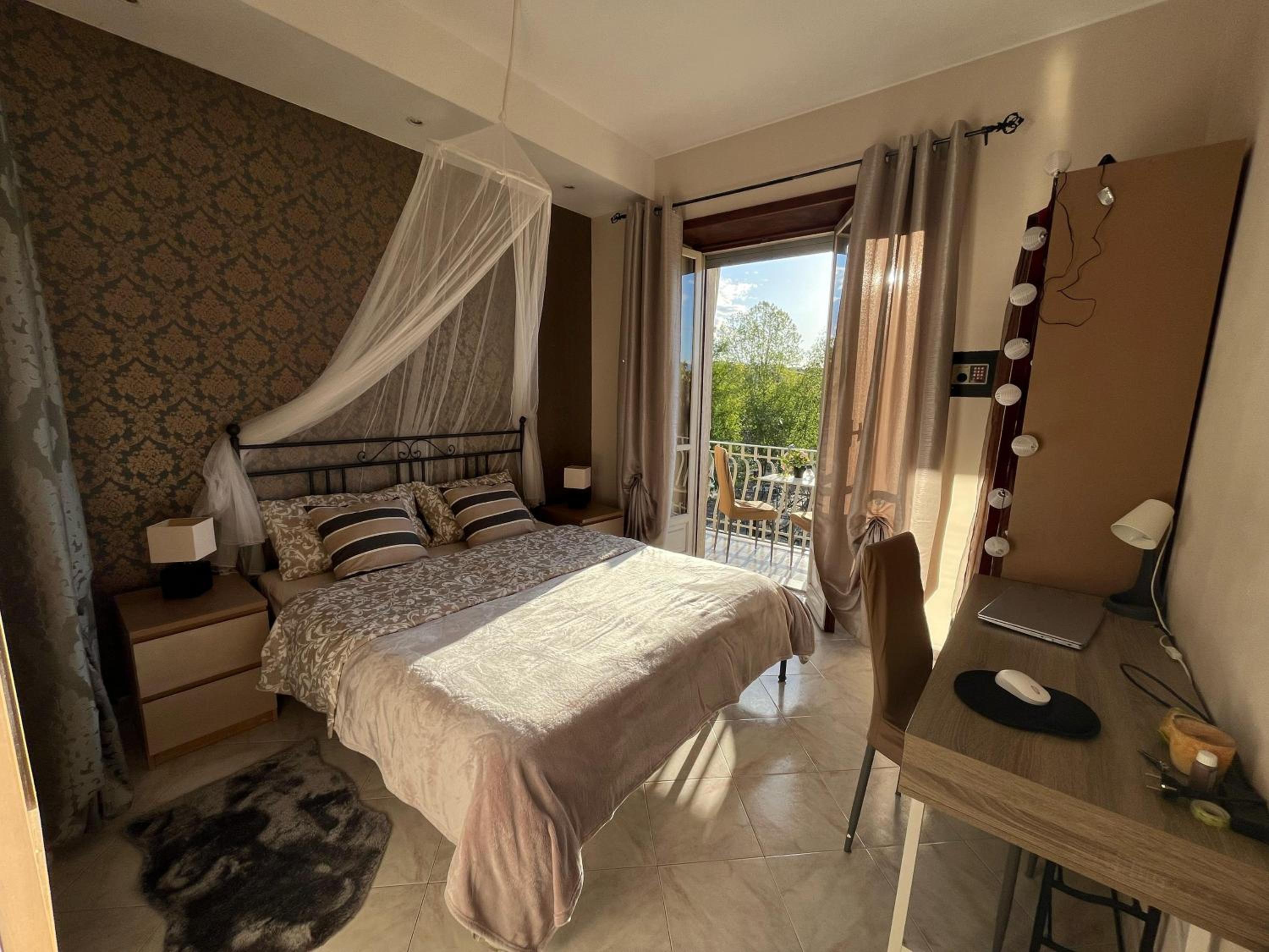 hotel room
