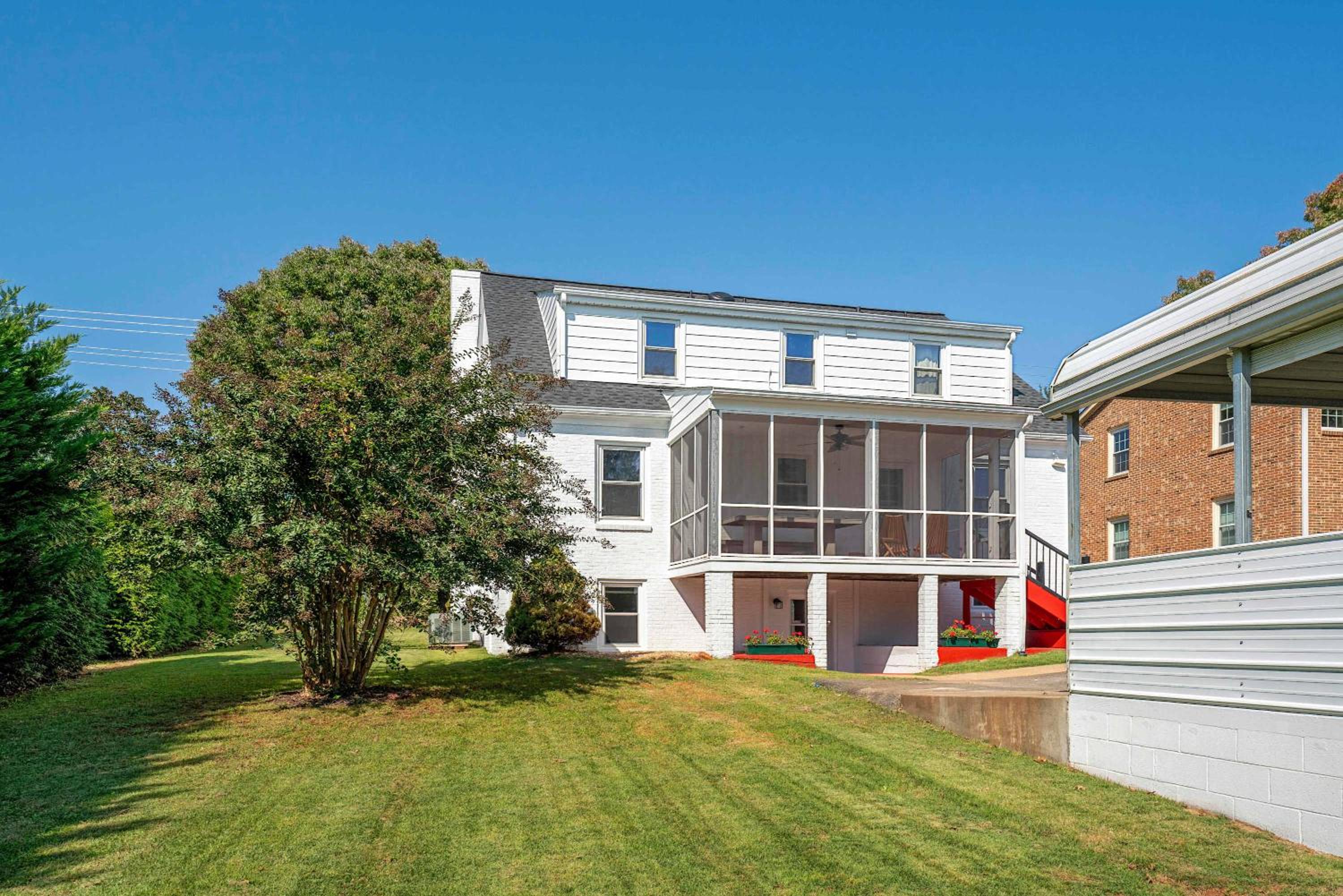 Elegant Studio Retreat in Charming Cape Cod view 3