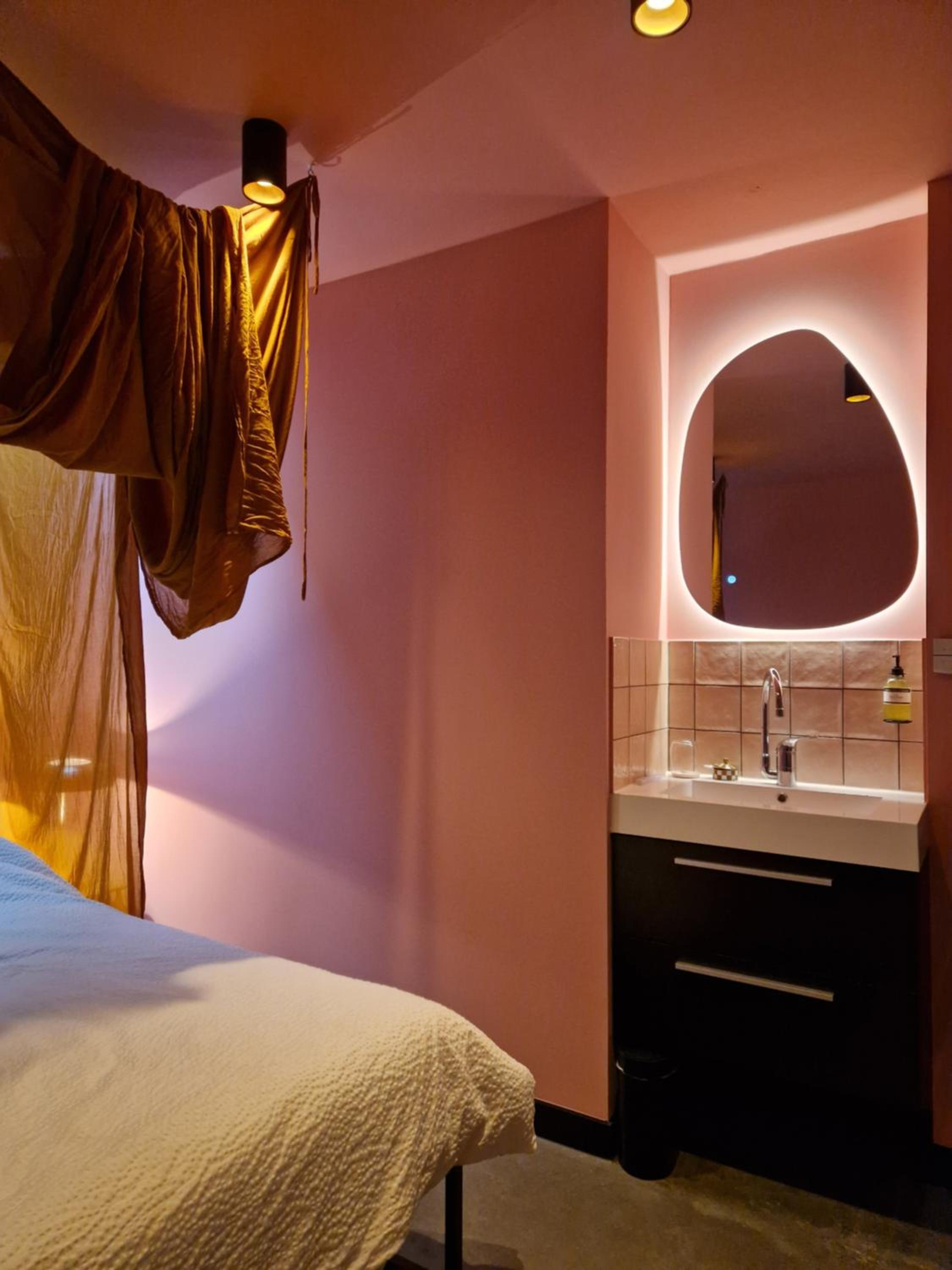 Flossy Bed & Boutique view 3