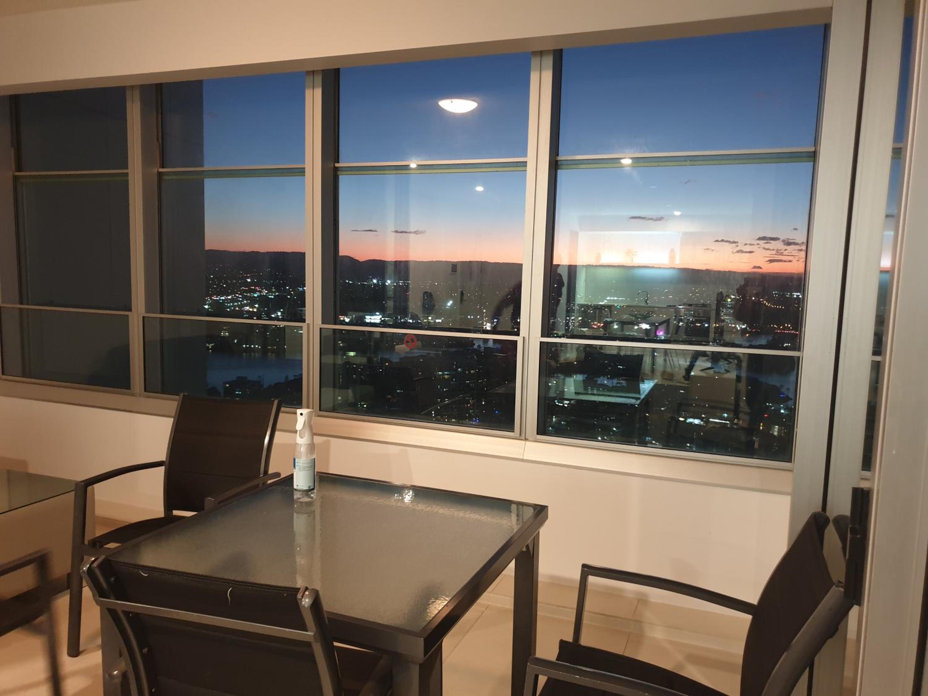 Level 36 Skyline View Lux Private Apartment - 2BR 1B 1C