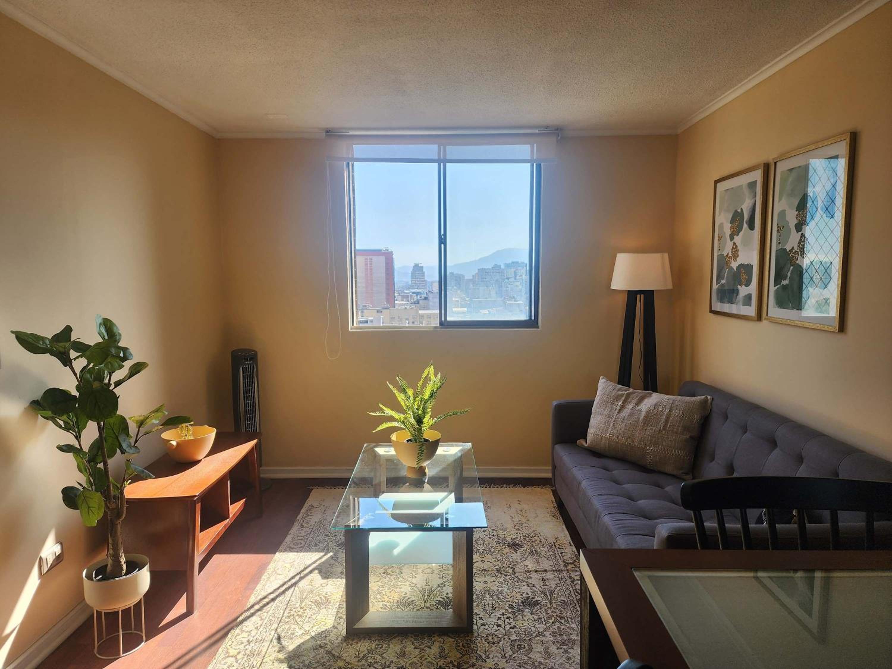 HOM I Comodo Departamento 3PAX 2D1B Calle Merced Stgo