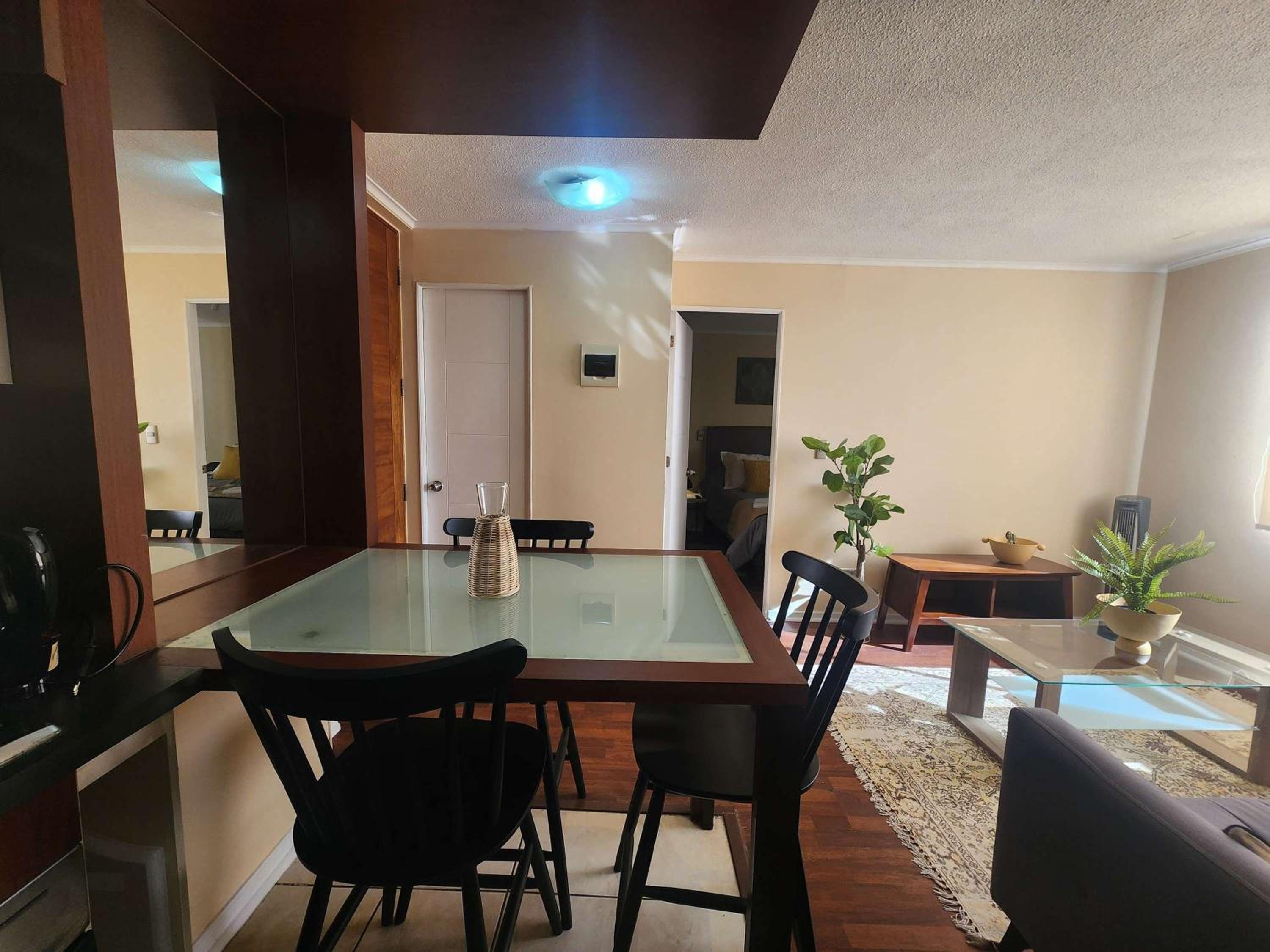 HOM I Comodo Departamento 3PAX 2D1B Calle Merced Stgo